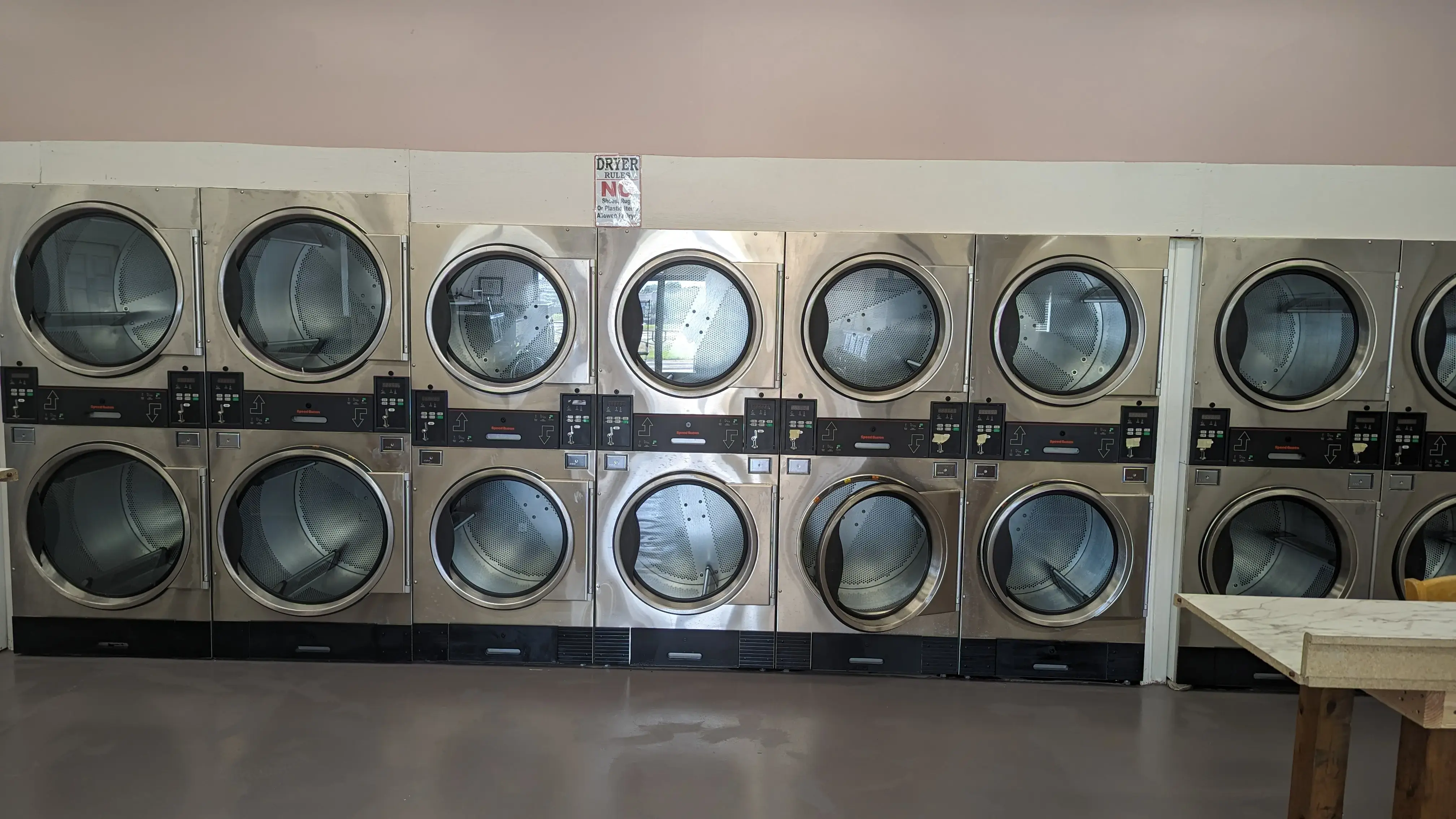 CMC Five Star Laundromat thumbnail 8