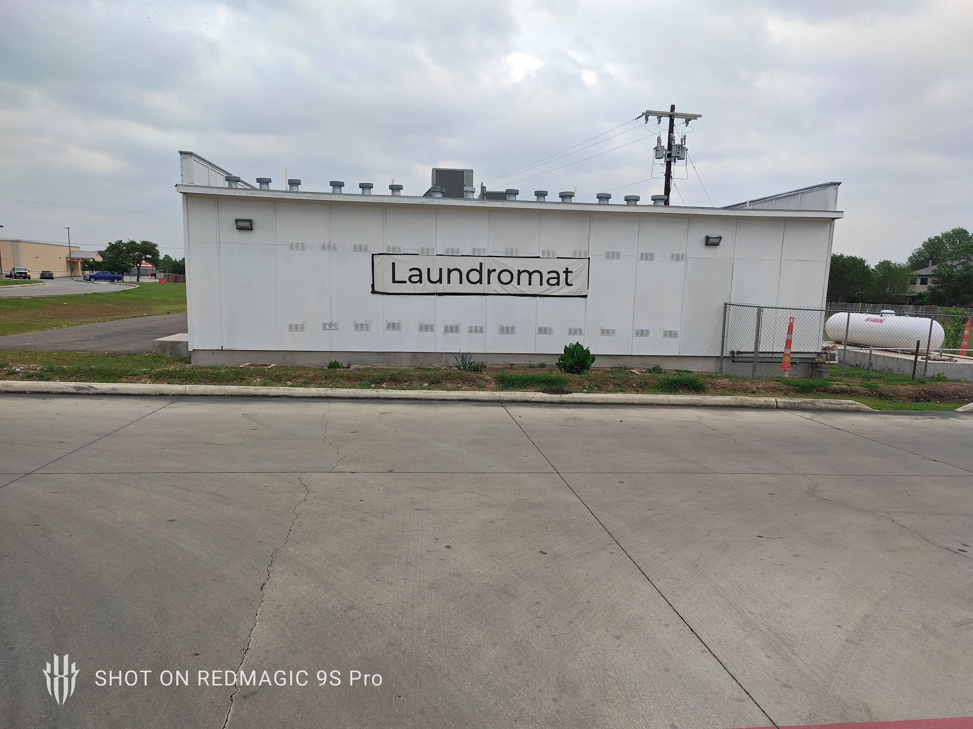 CMC Five Star Laundromat thumbnail 19