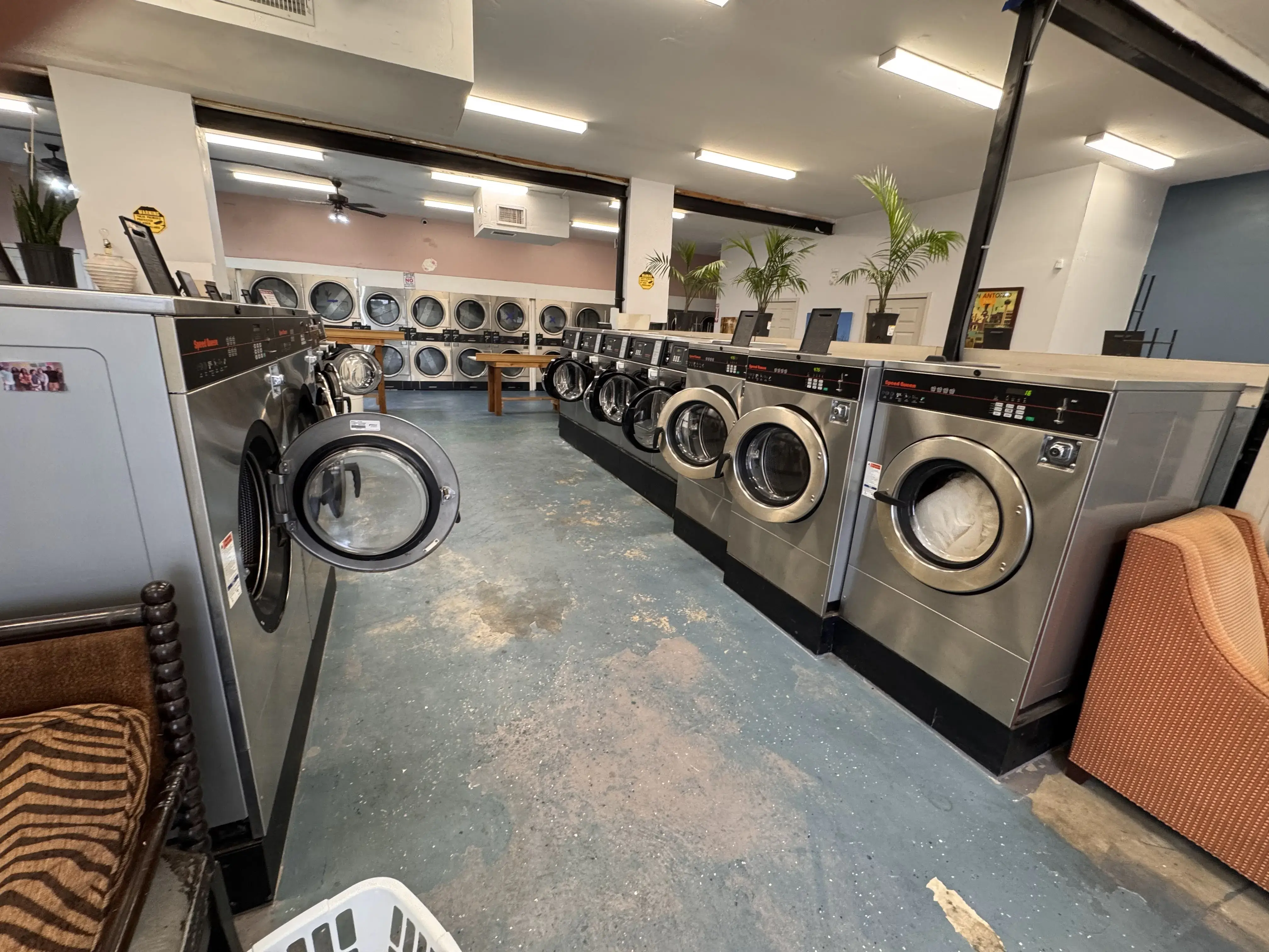 CMC Five Star Laundromat - Image 1