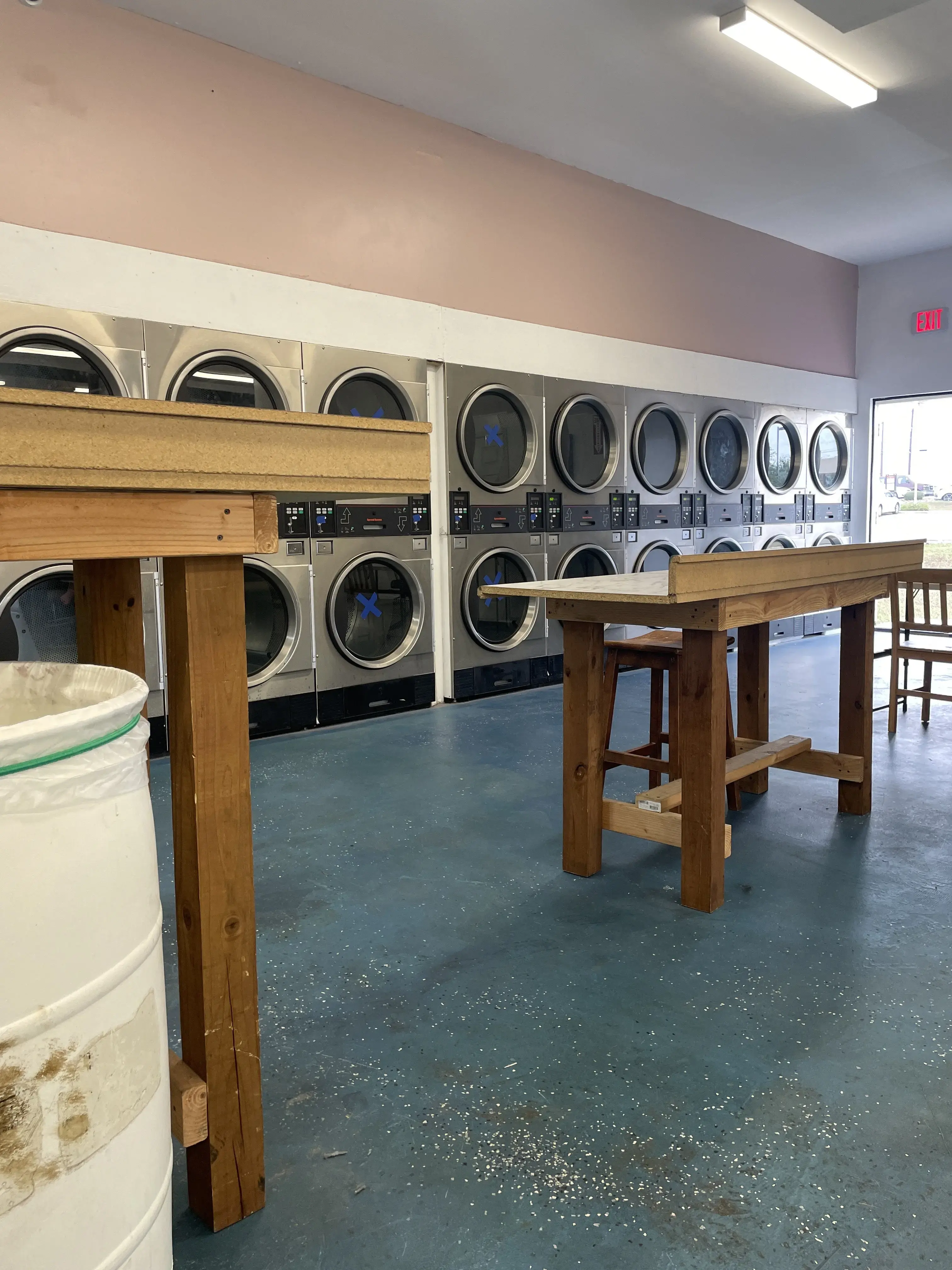 CMC Five Star Laundromat thumbnail 5