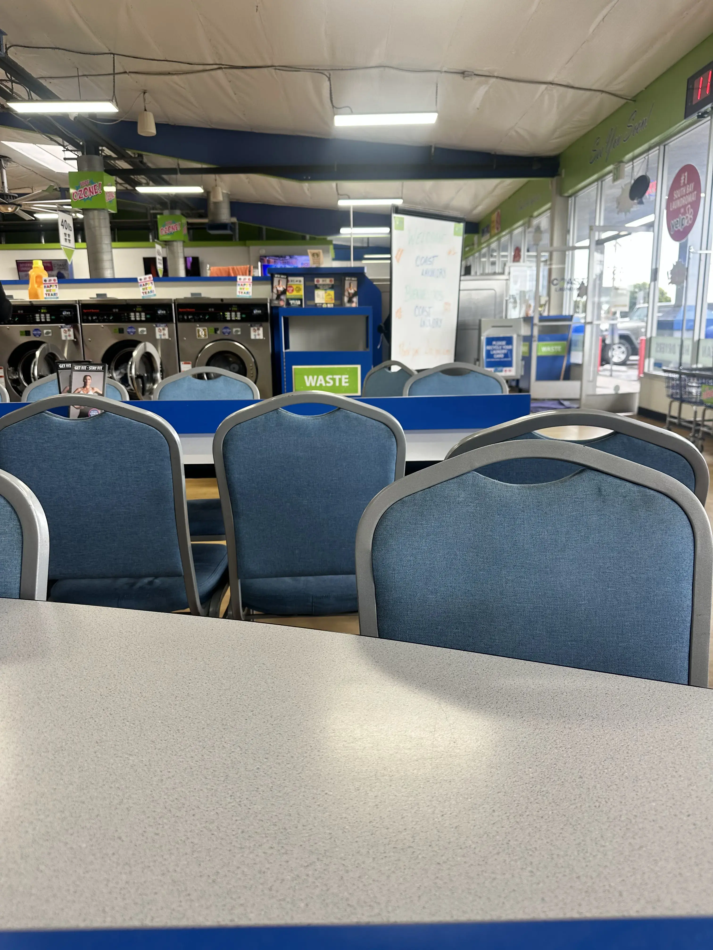 Coast Laundry - Free Ozone - Laundromat thumbnail 14
