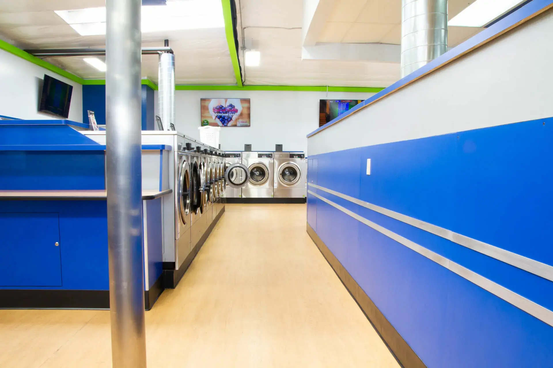 Coast Laundry - Free Ozone - Laundromat thumbnail 9