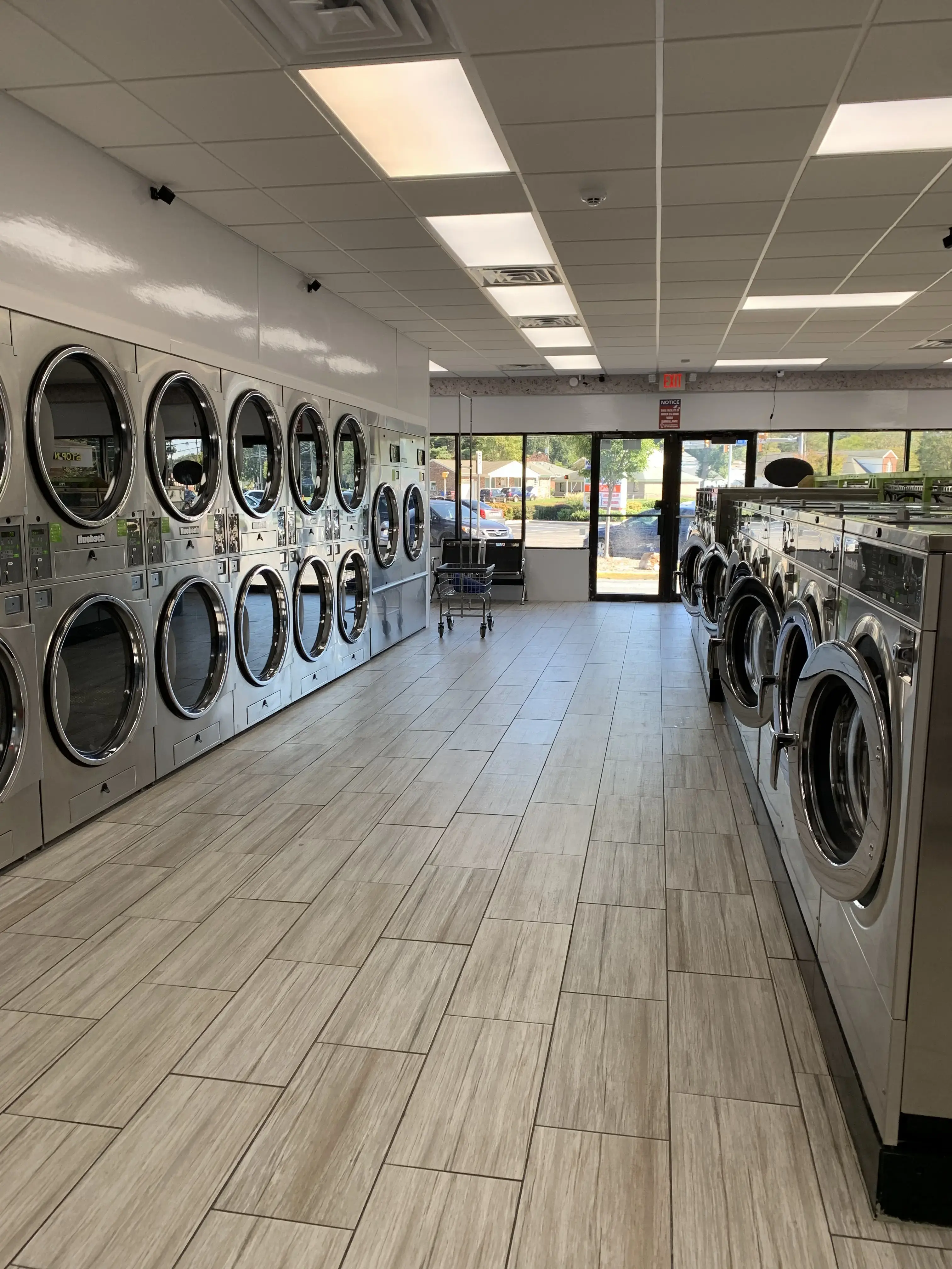 Coastal Virginia Laundry - Liberty Street thumbnail 19