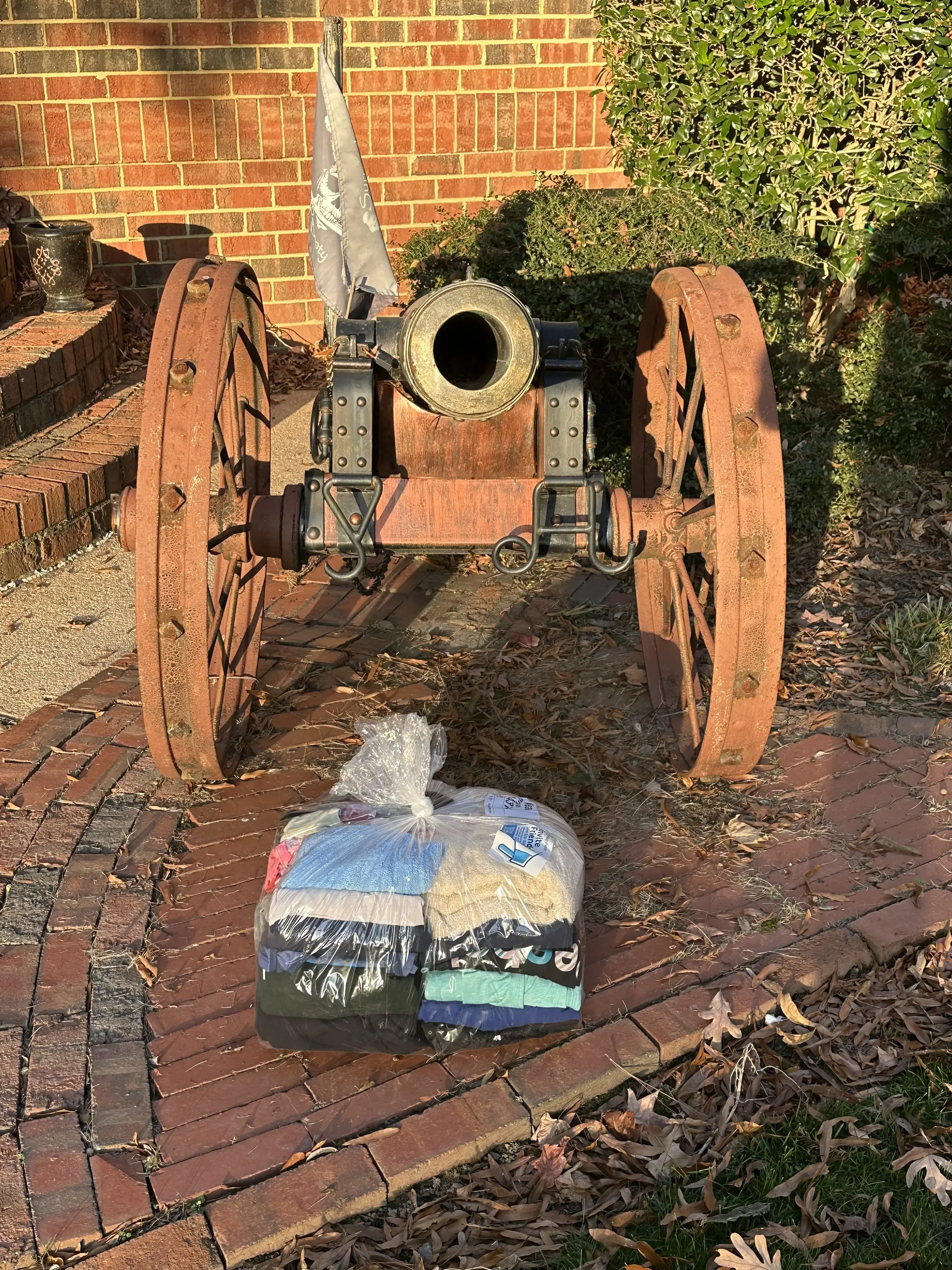 Coastal Virginia Laundry - Liberty Street thumbnail 9