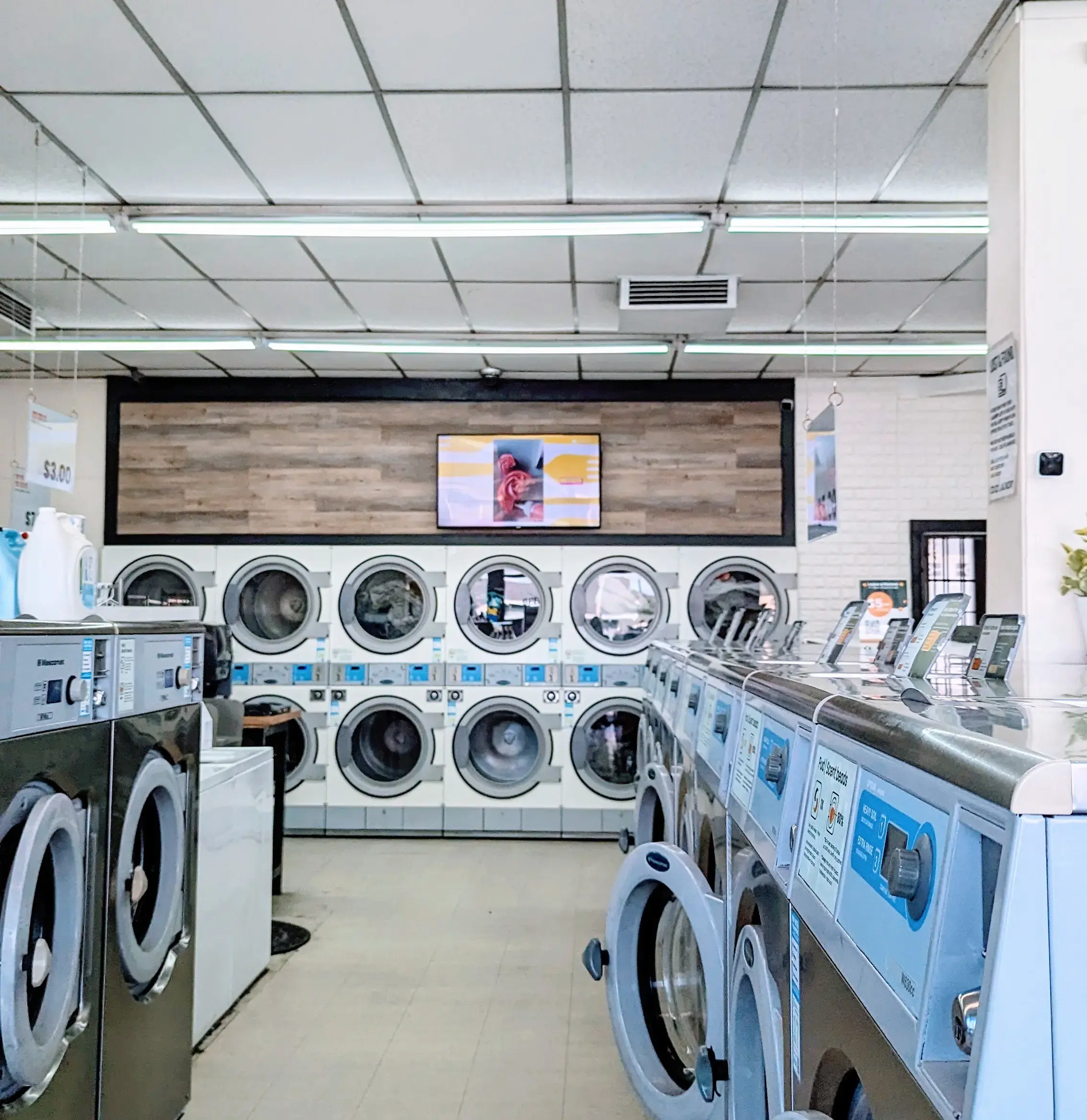 Coco Laundry - Laundromat, Wash & Fold thumbnail 4