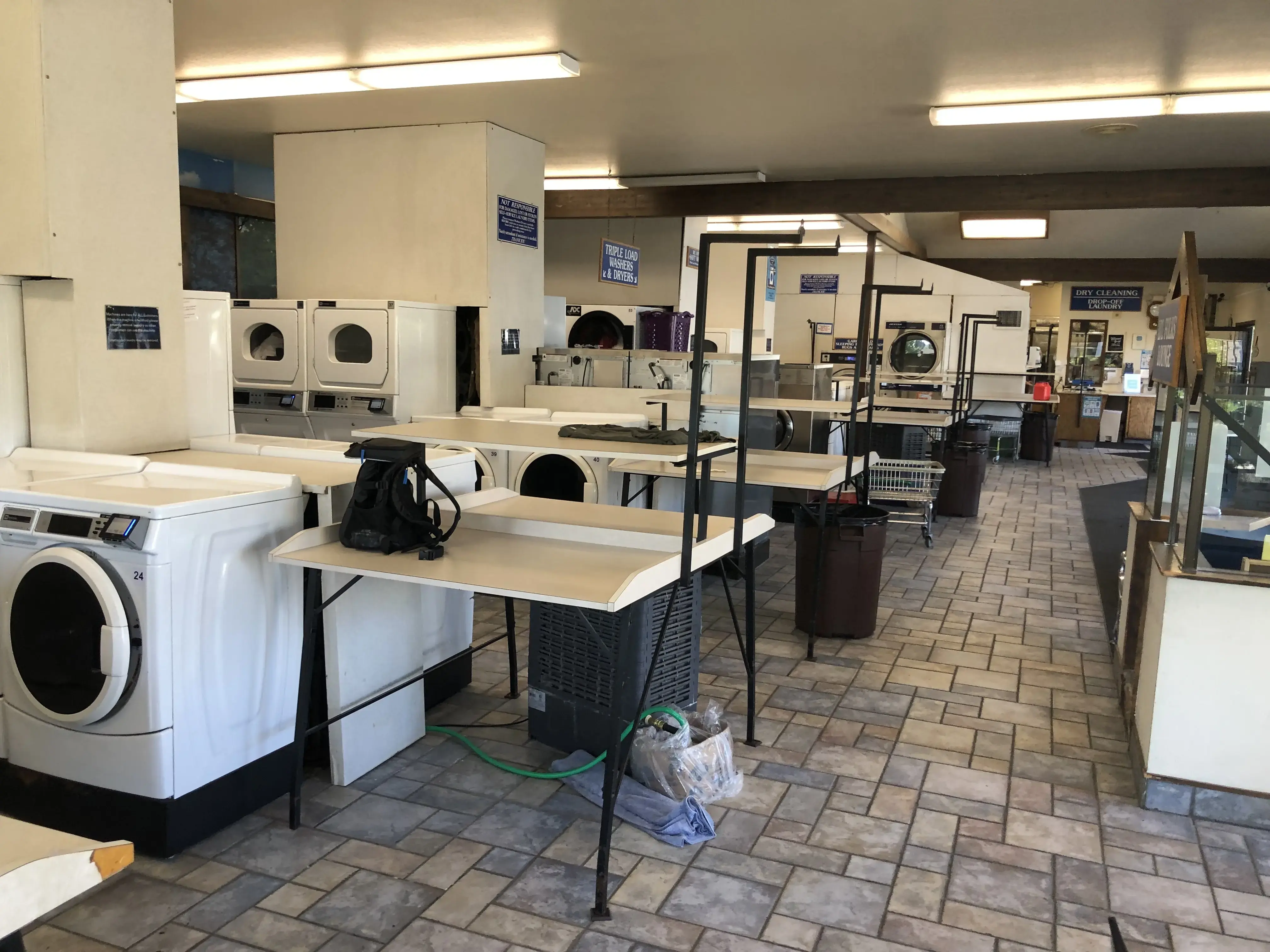 Coeur d'Alene Laundry & Drycleaning - Image 4