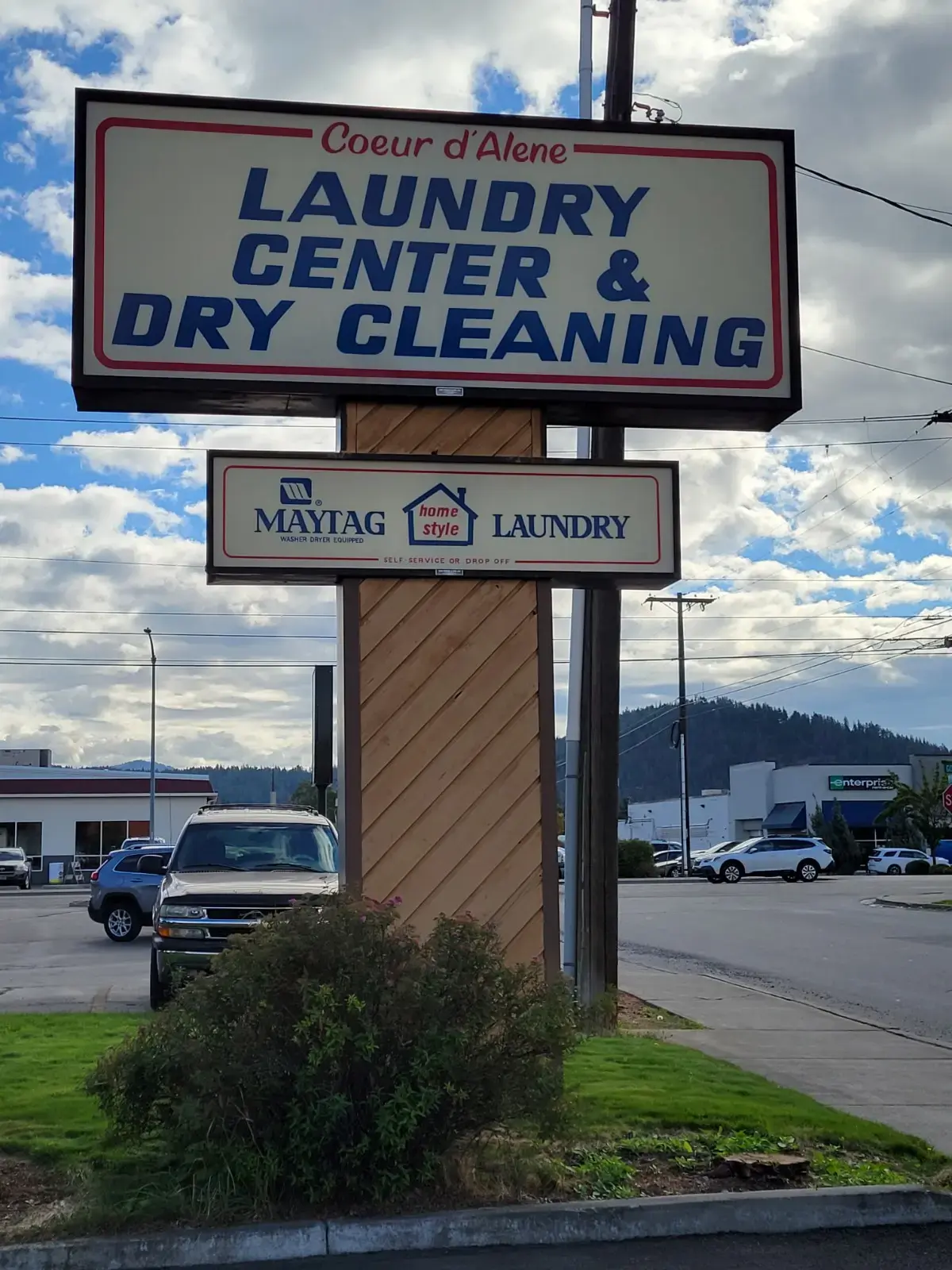 Coeur d'Alene Laundry & Drycleaning - Image 12
