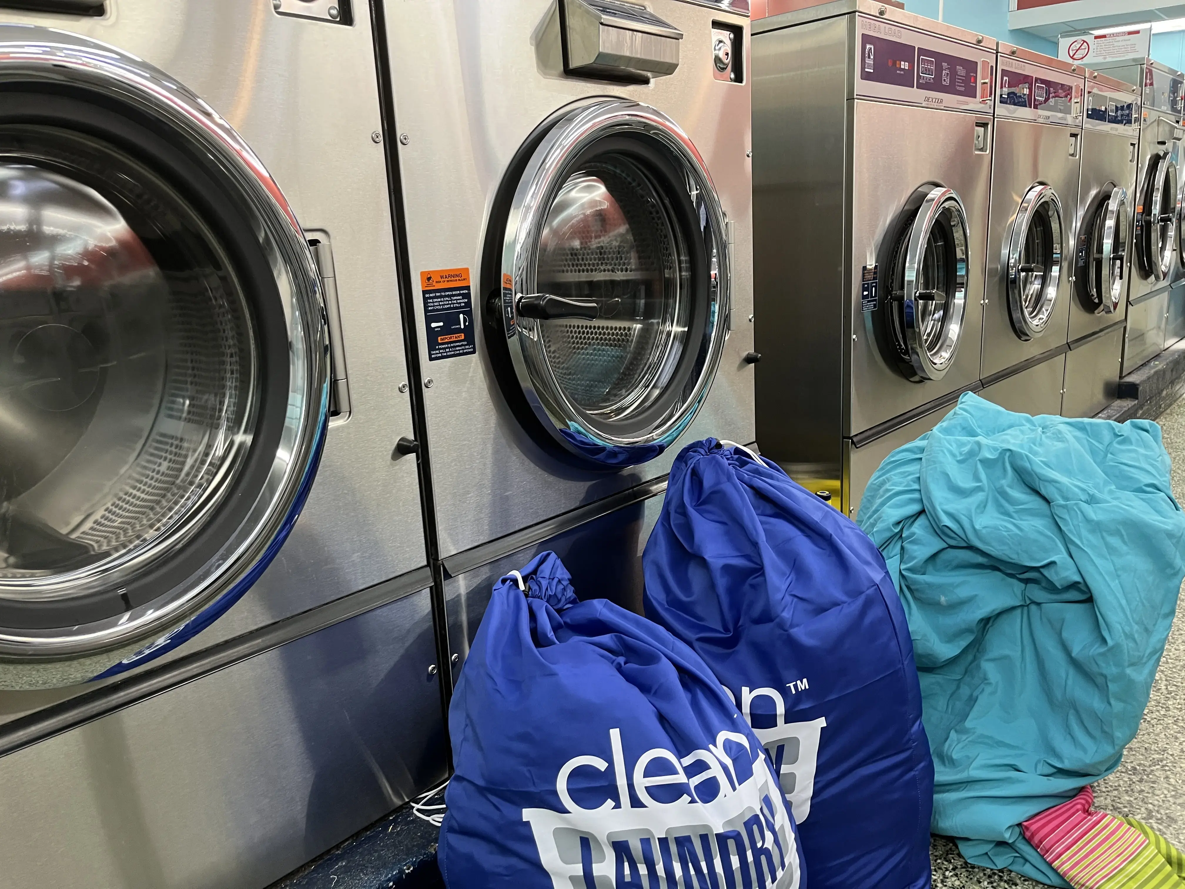 Coin Kleen Laundromat - Image 11