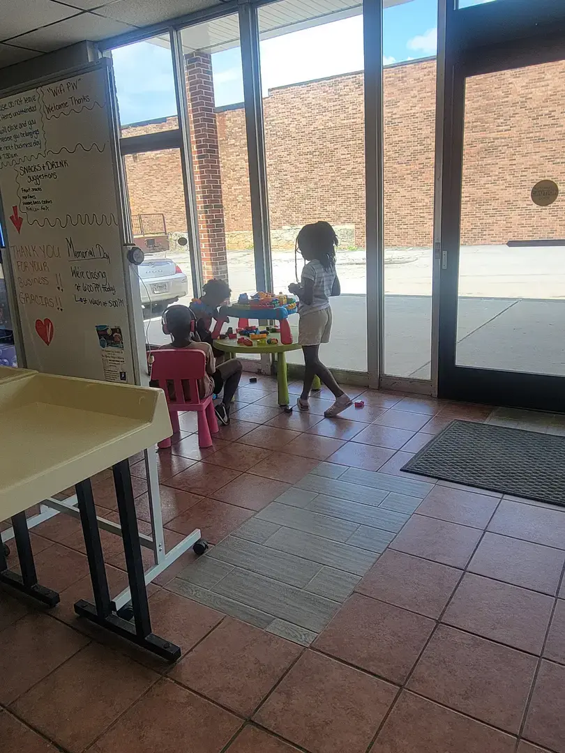 Coin Laundry - Decatur thumbnail 12