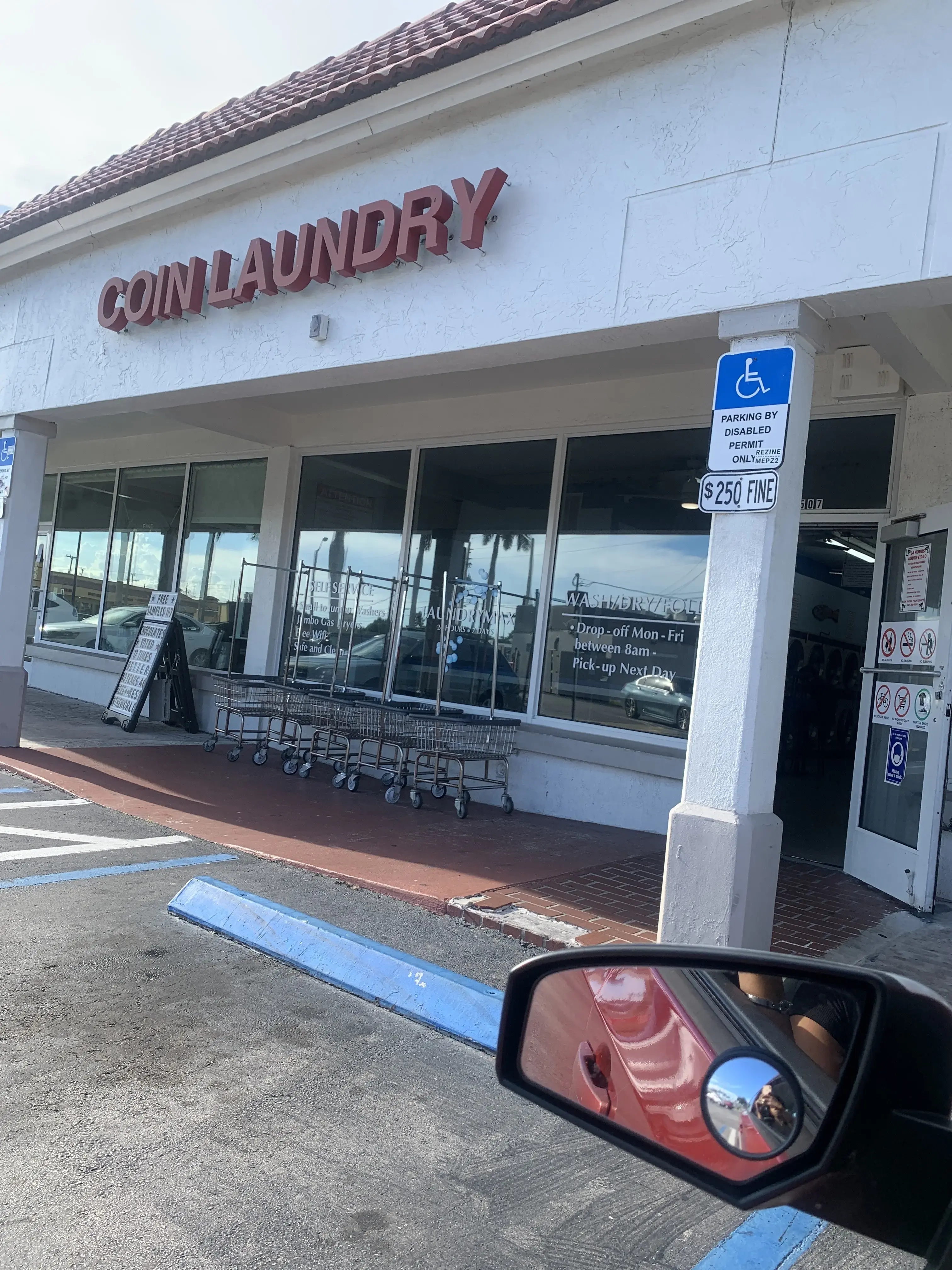 Coin Laundry '' Boca Laundrymax '' thumbnail 3