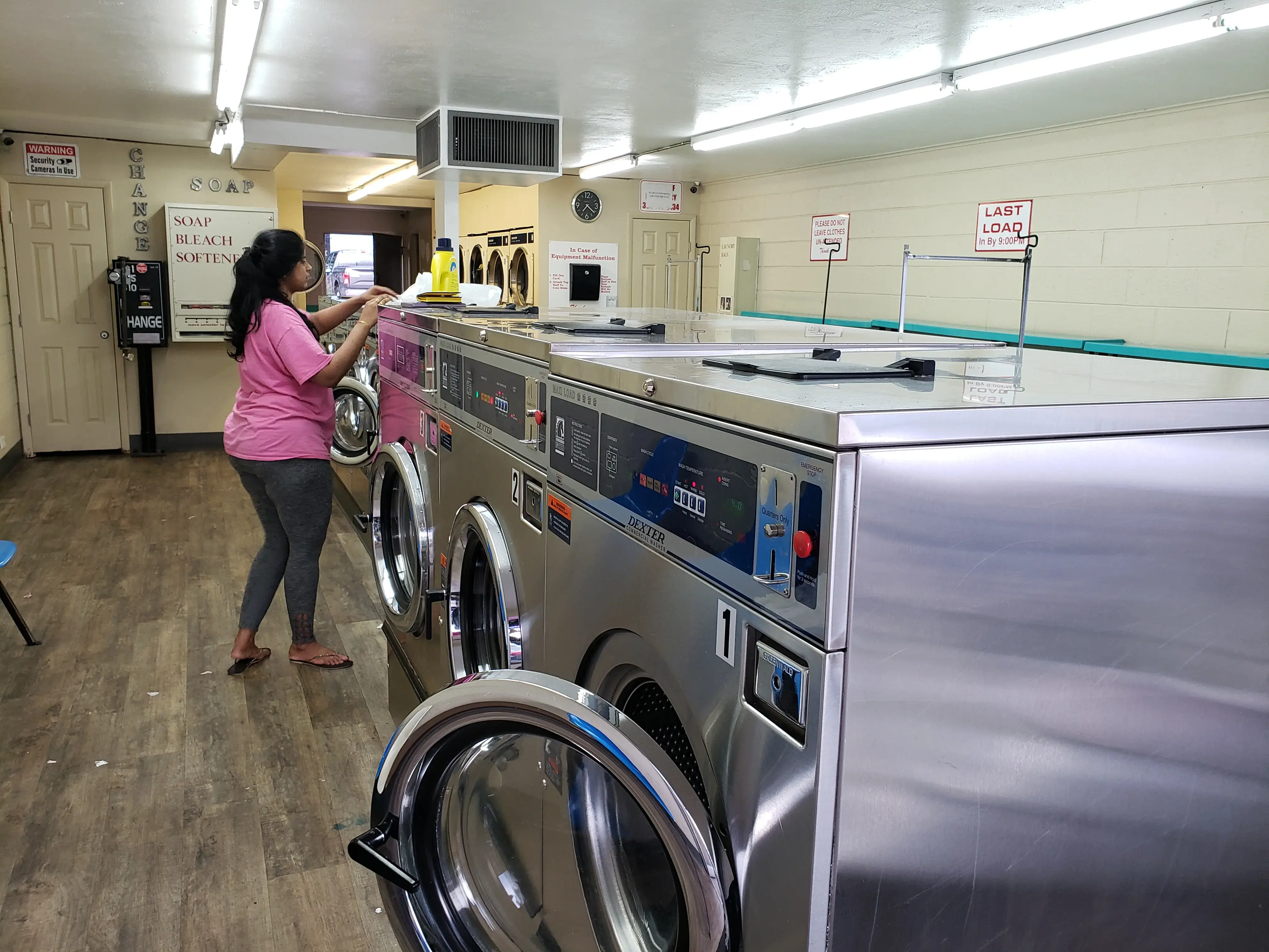 Coin Laundry - Image 18