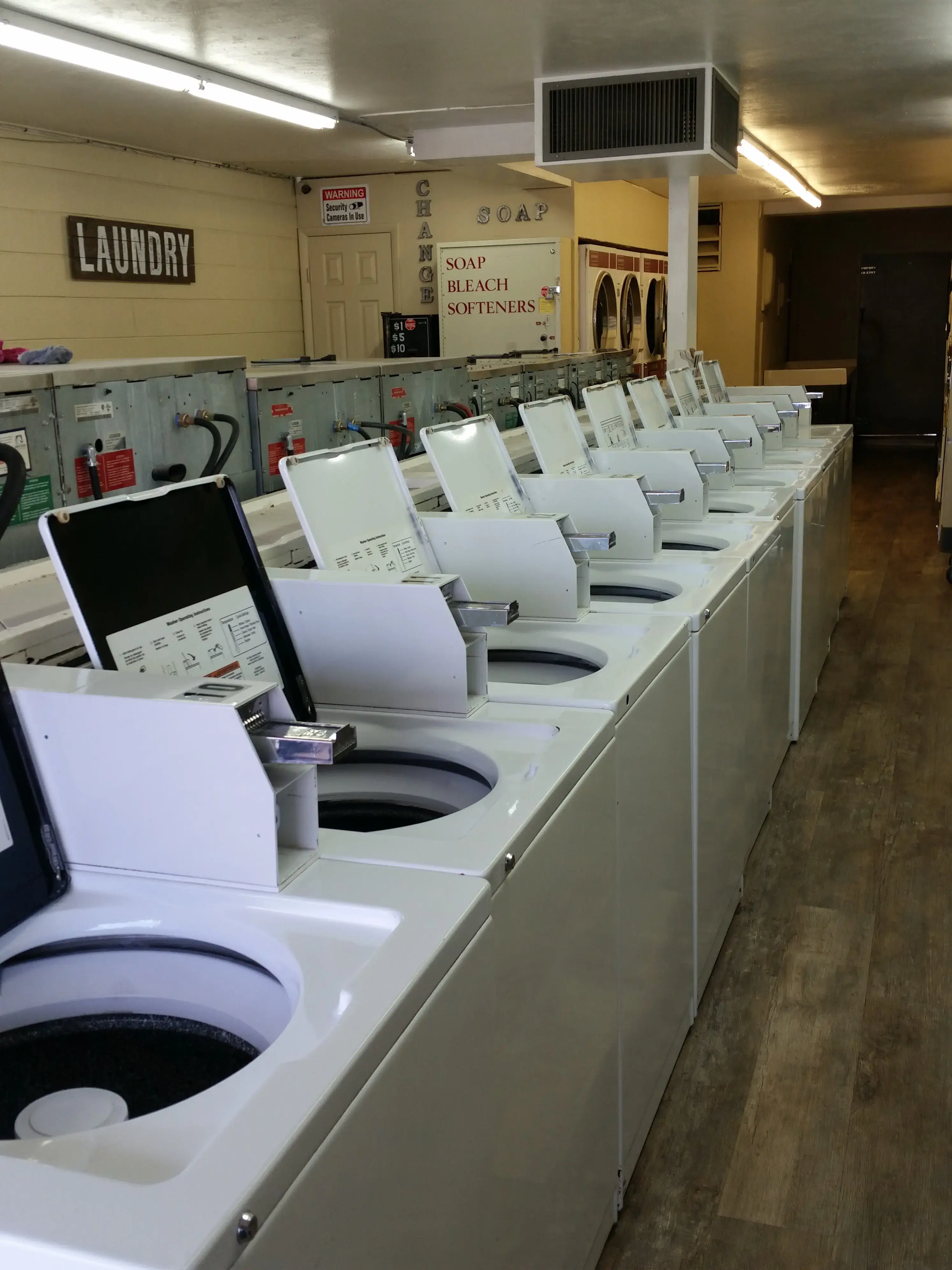 Coin Laundry thumbnail 5