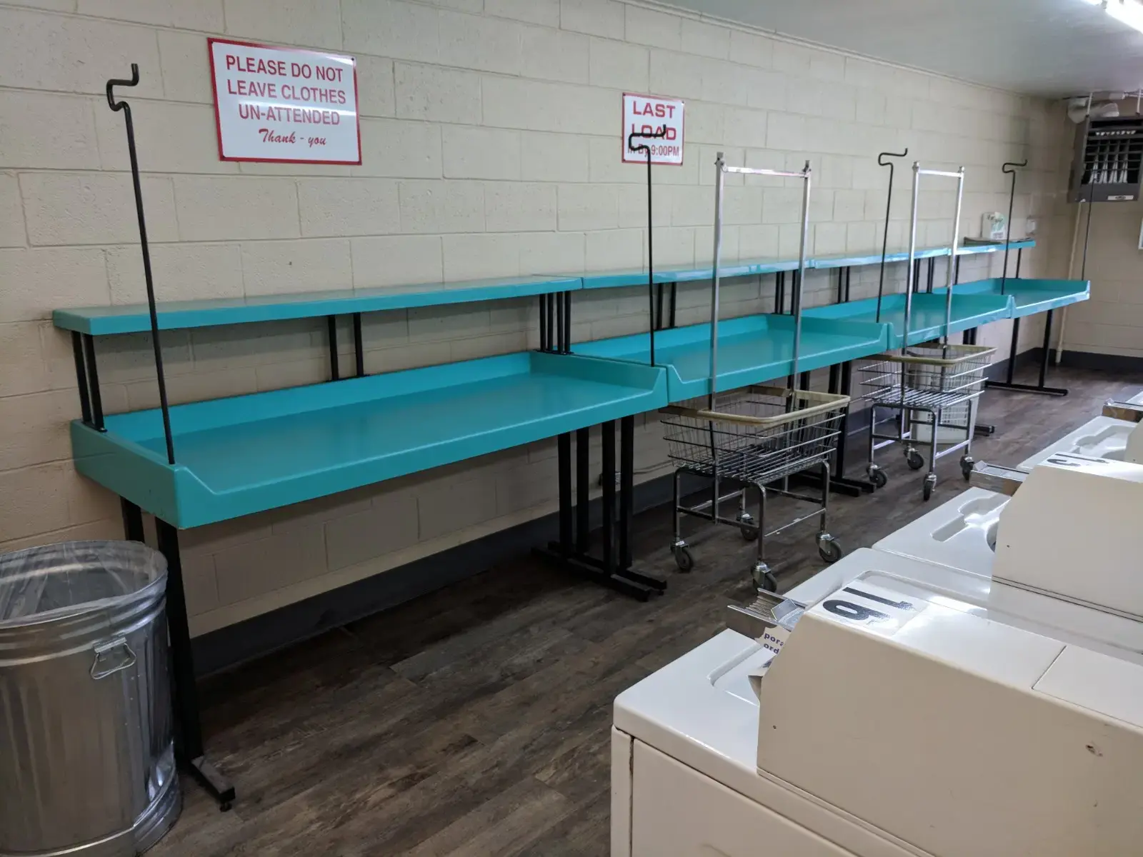 Coin Laundry - Image 2