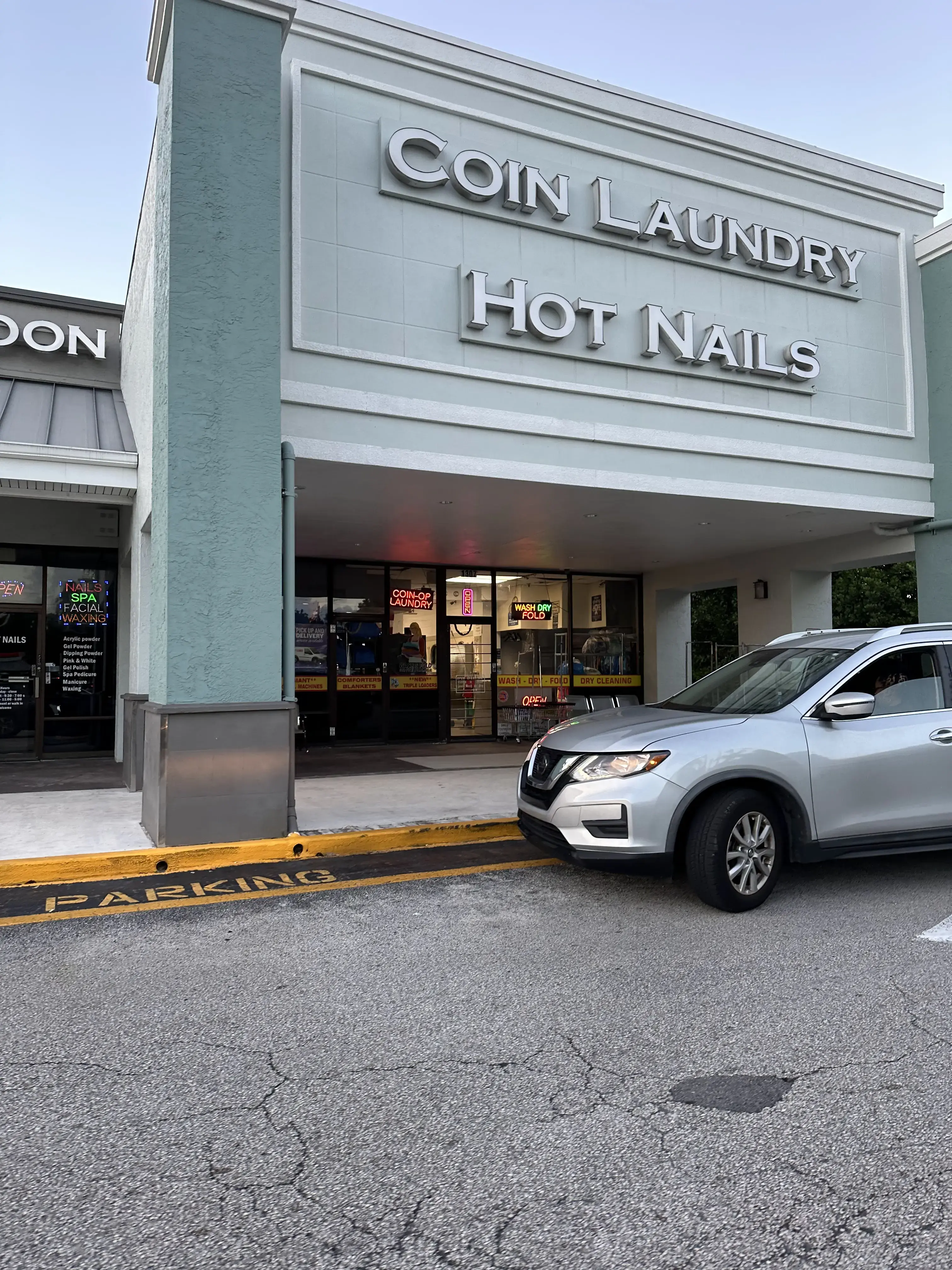 Coin Laundry Deerfield ''Deerfield LaundryMax" thumbnail 1