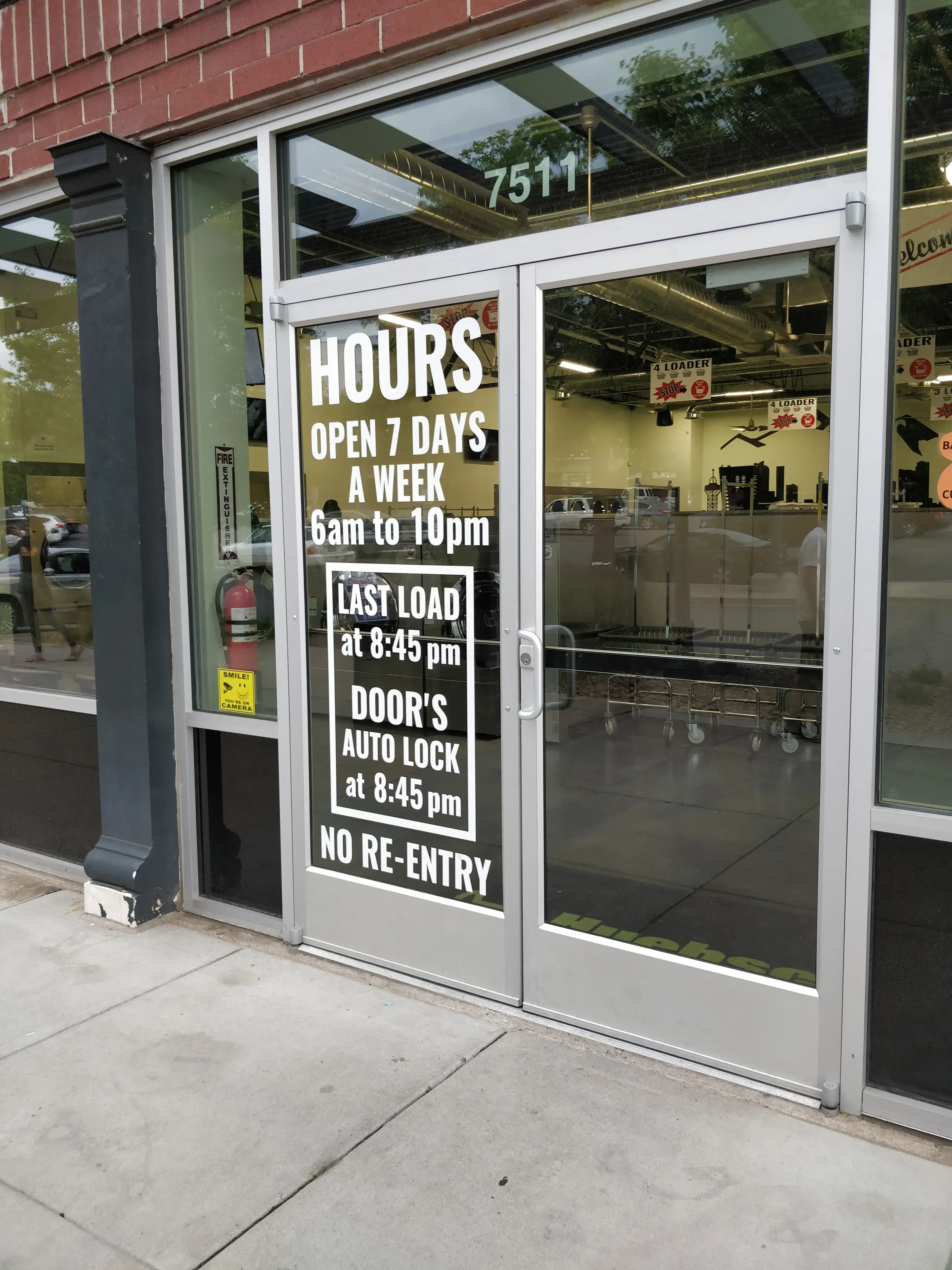 Coin Laundry - Image 12