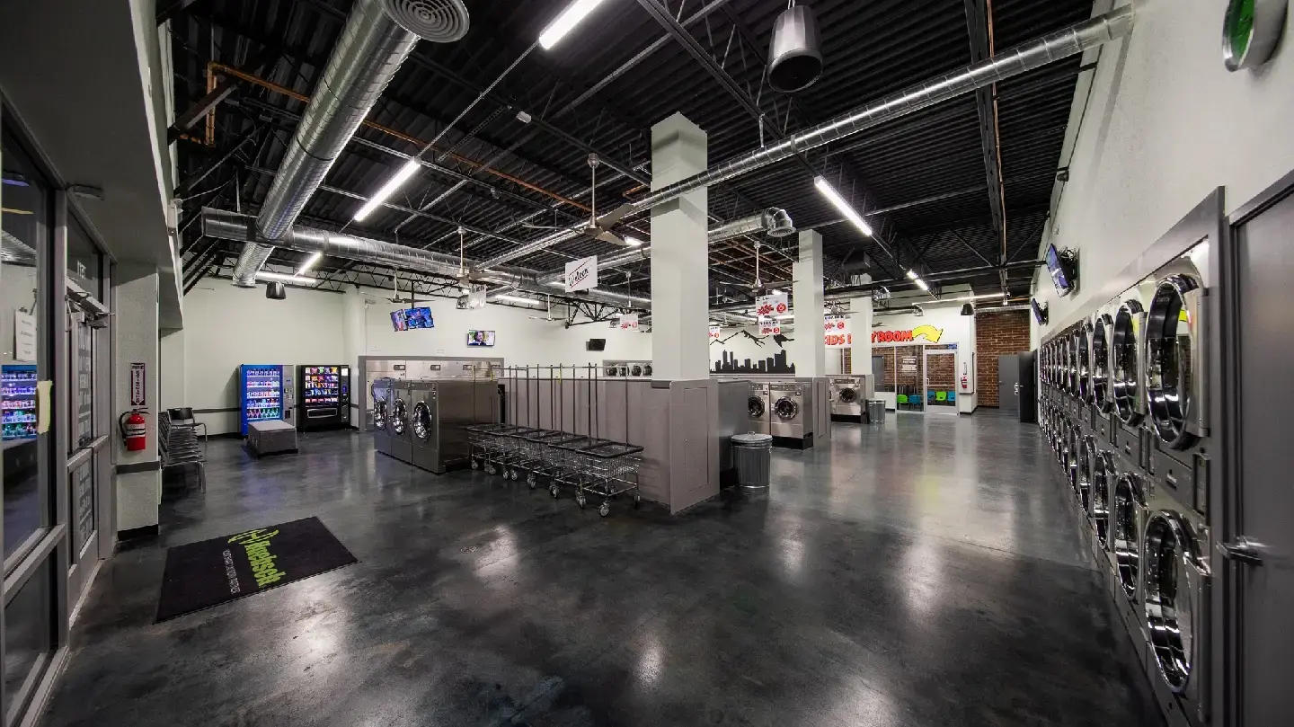 Coin Laundry - Image 1