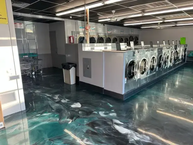 Coin Laundry thumbnail 7