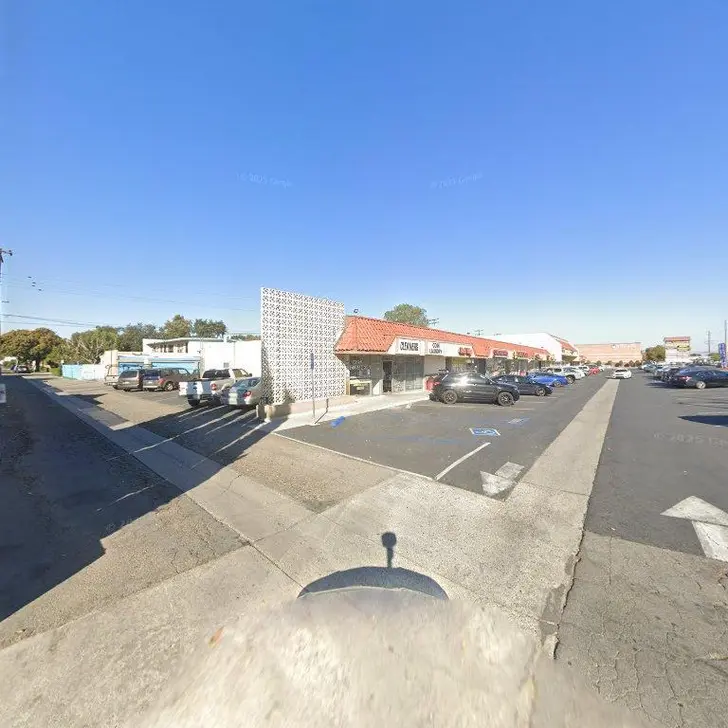 Coin Laundry - Image 16