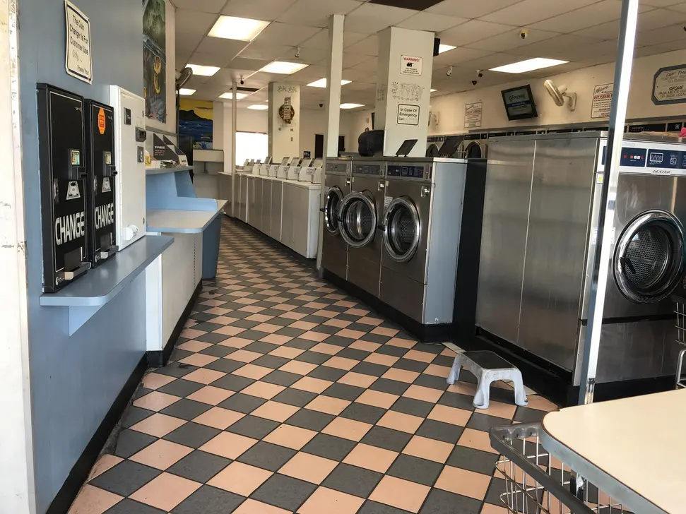 Coin Laundry thumbnail 1