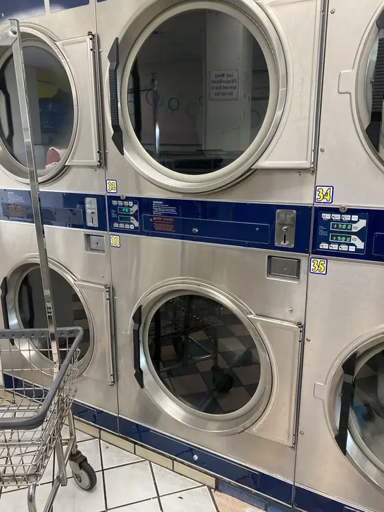 Coin Laundry thumbnail 6