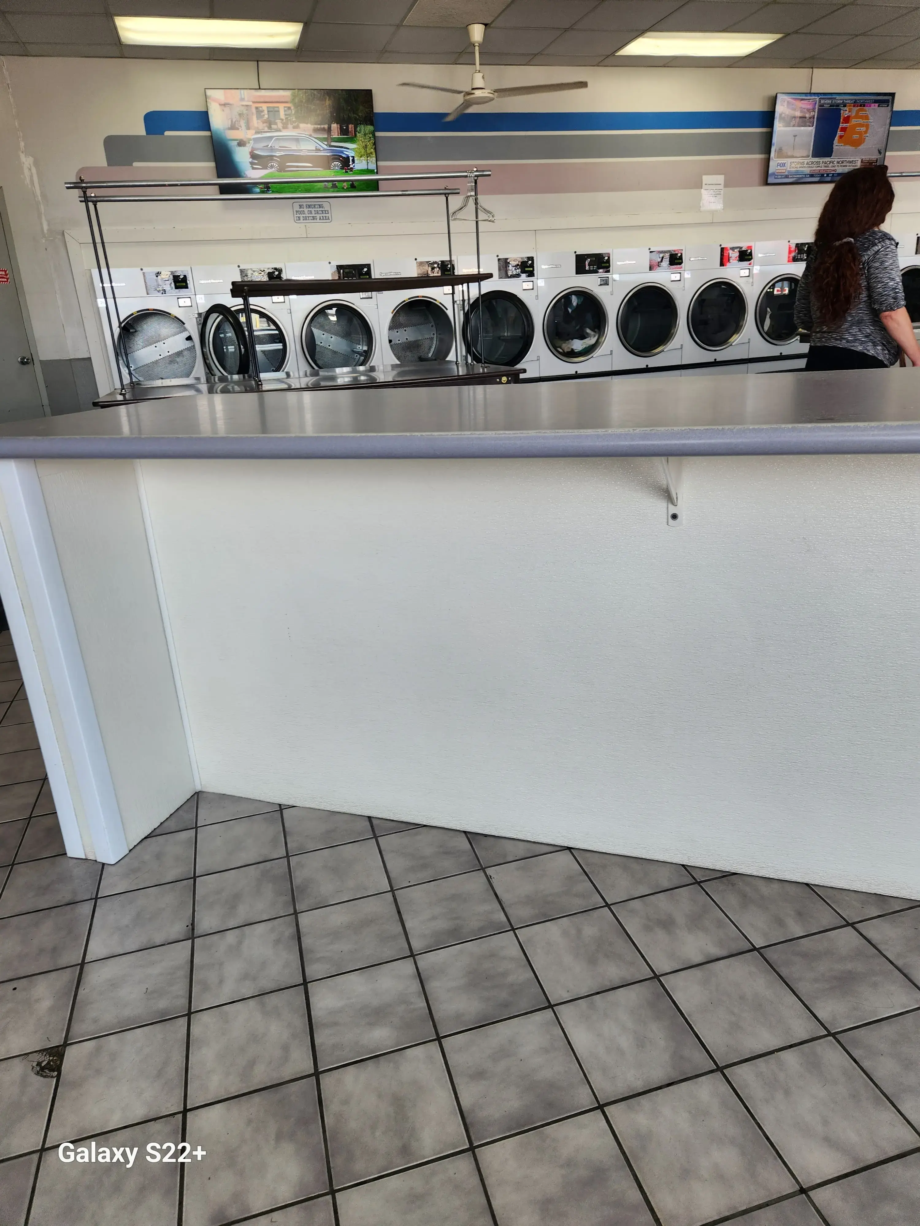 Coin Laundry thumbnail 4