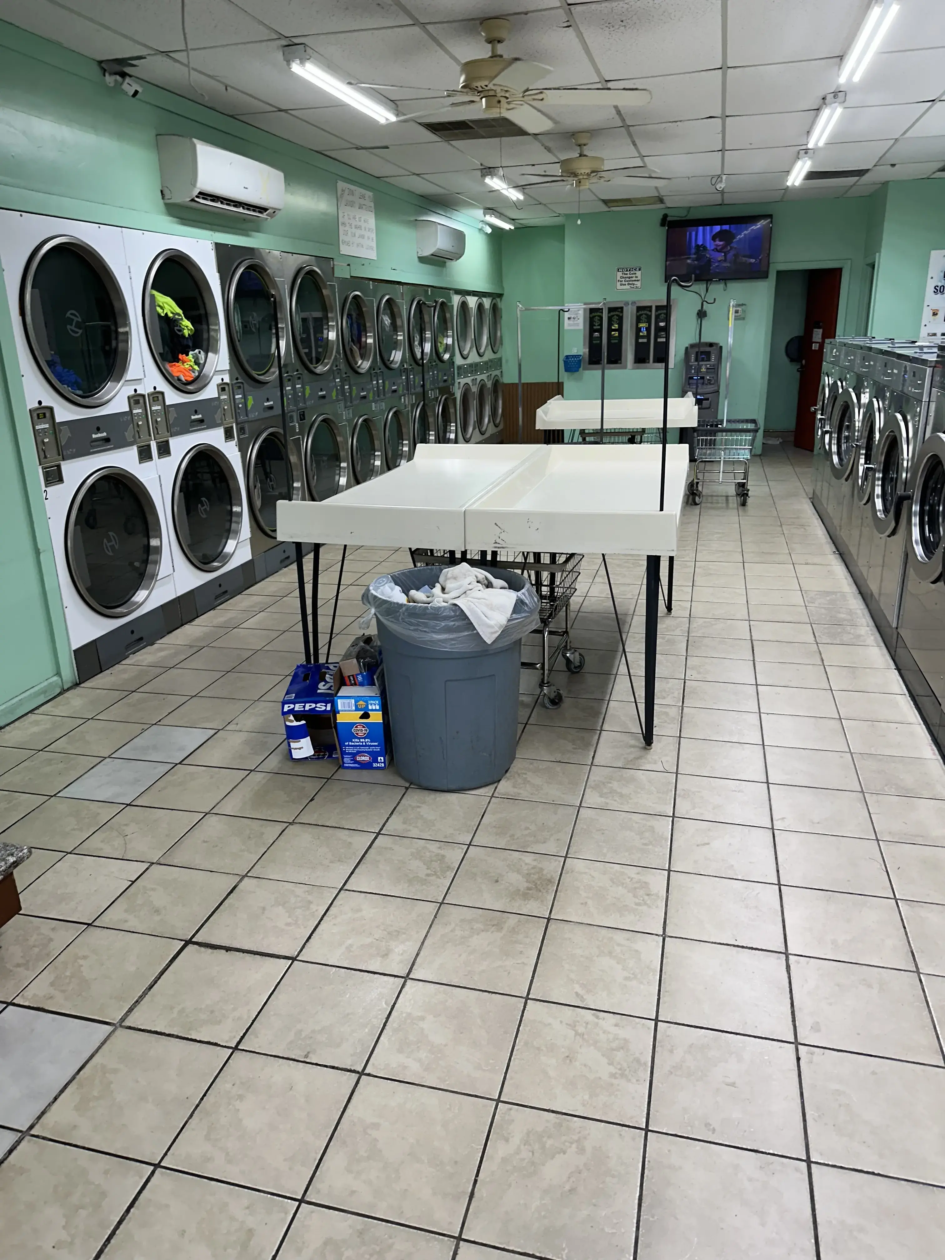 Coin Laundry thumbnail 4