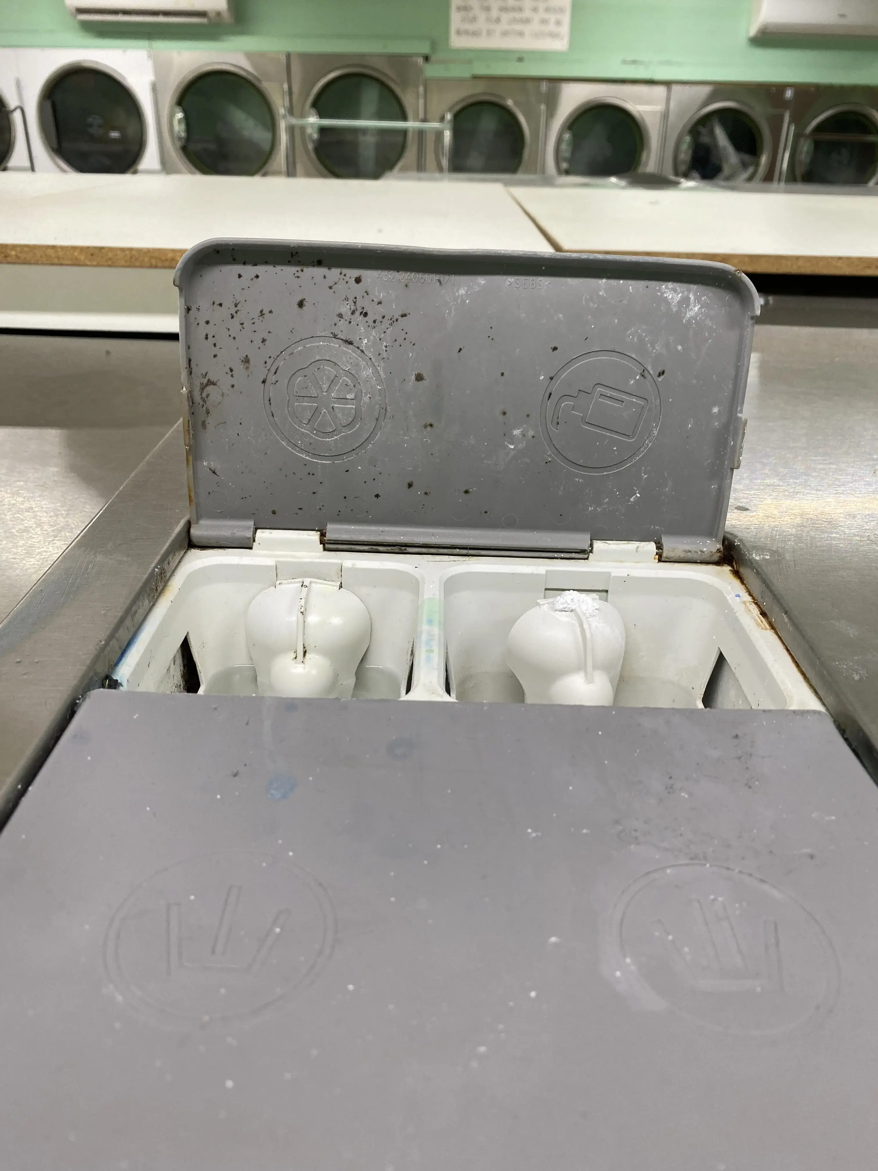 Coin Laundry - Image 2