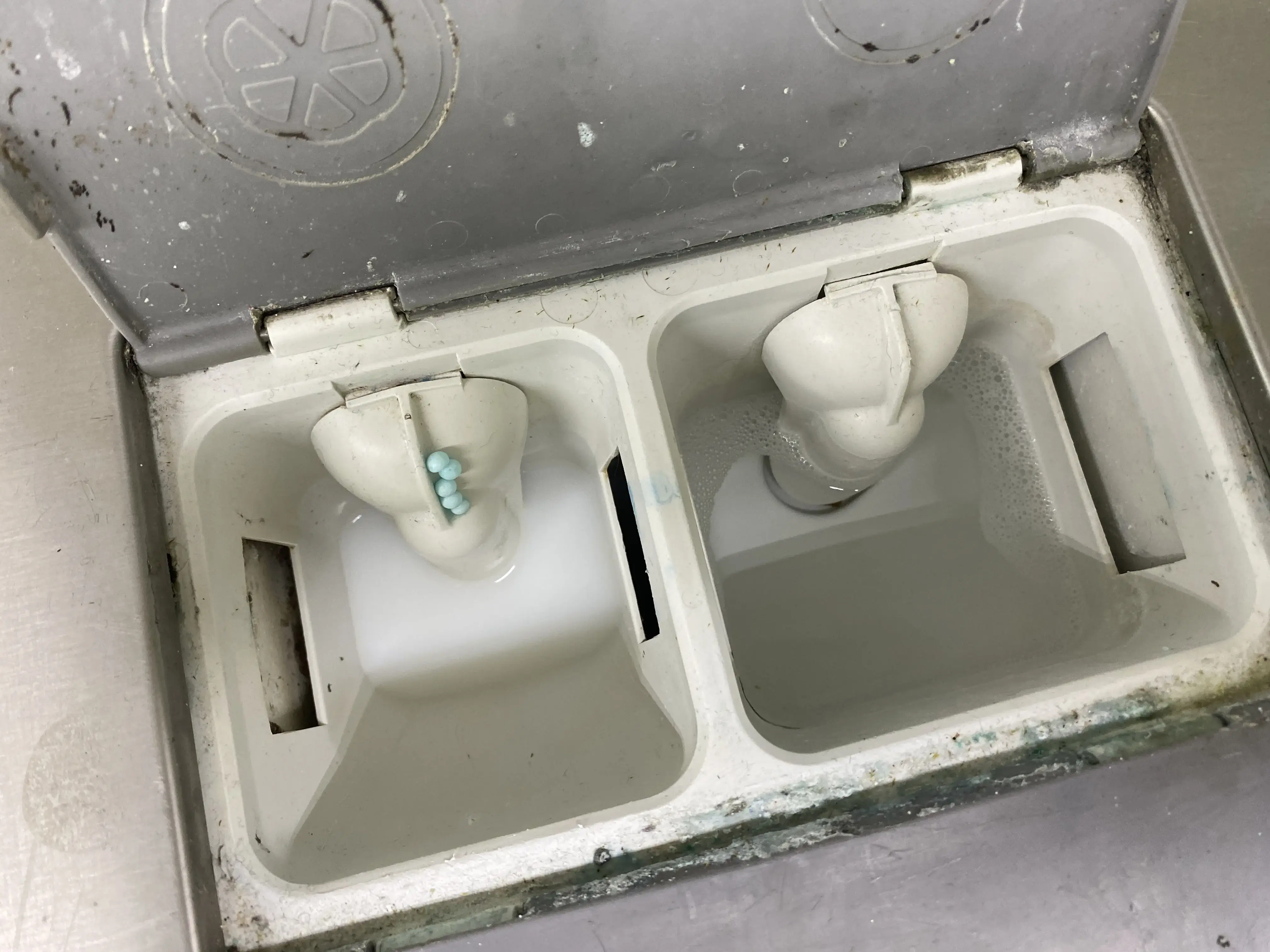 Coin Laundry thumbnail 3