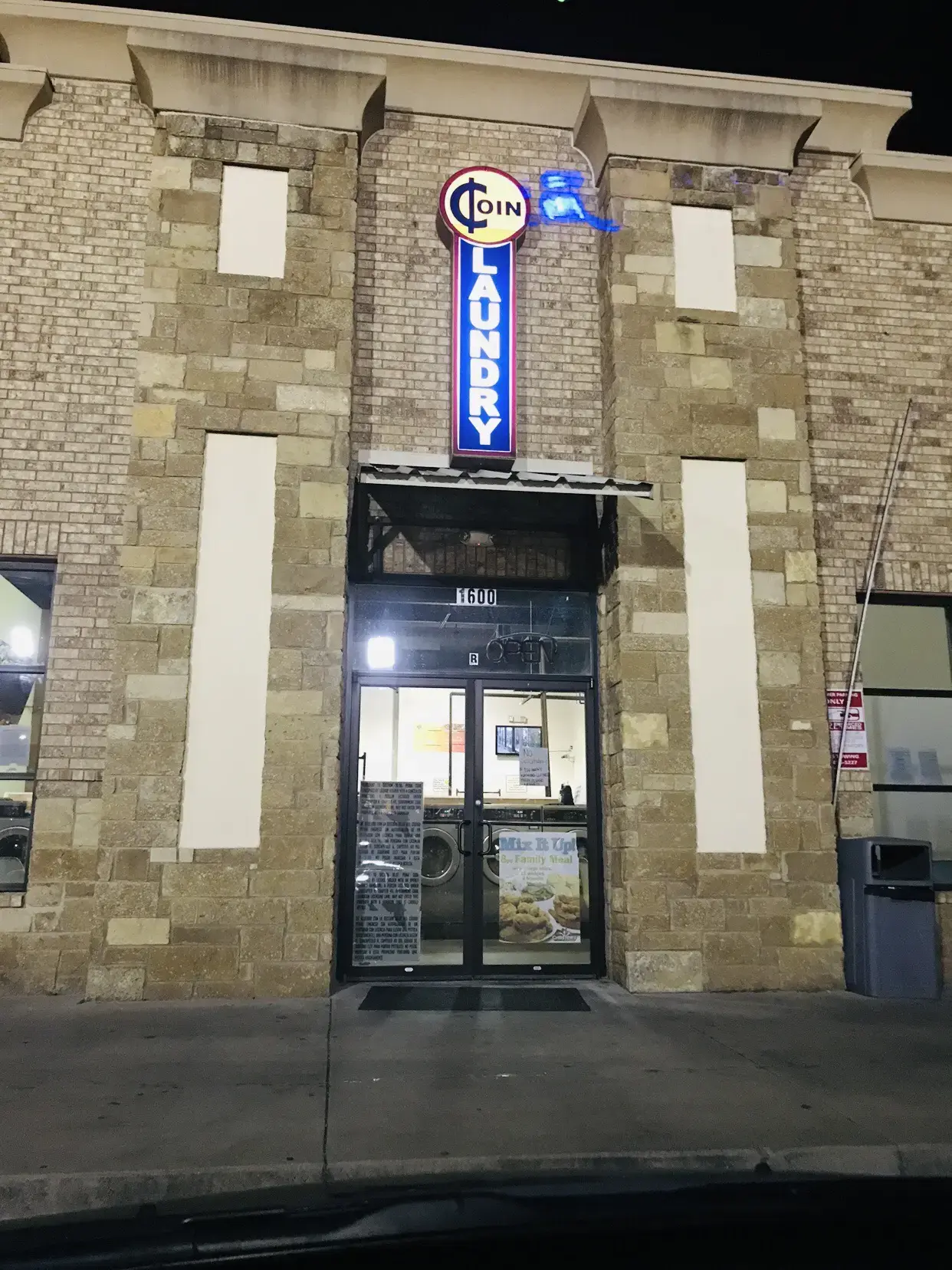 Coin Laundry - Image 2
