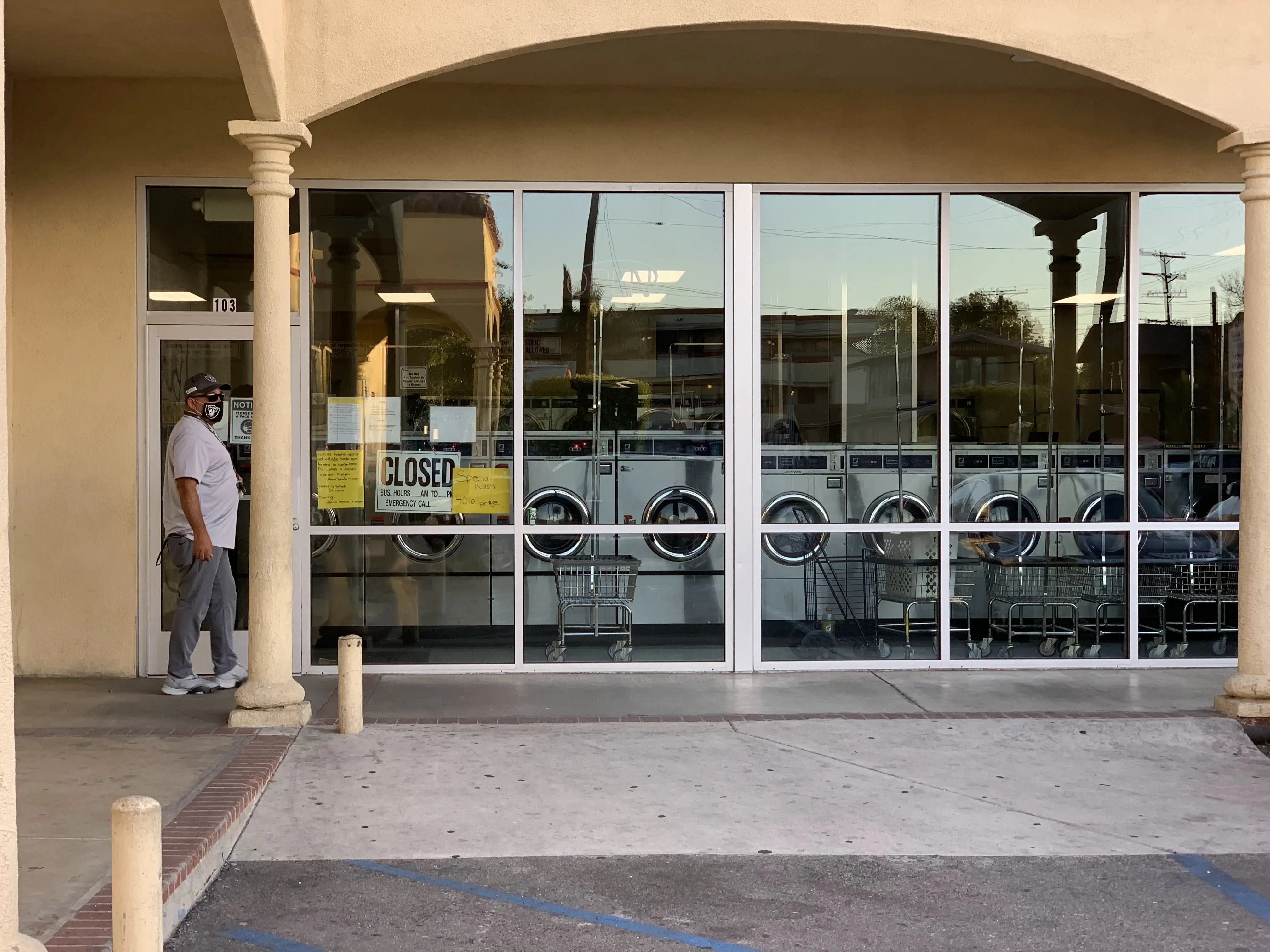 Coin Laundry thumbnail 5