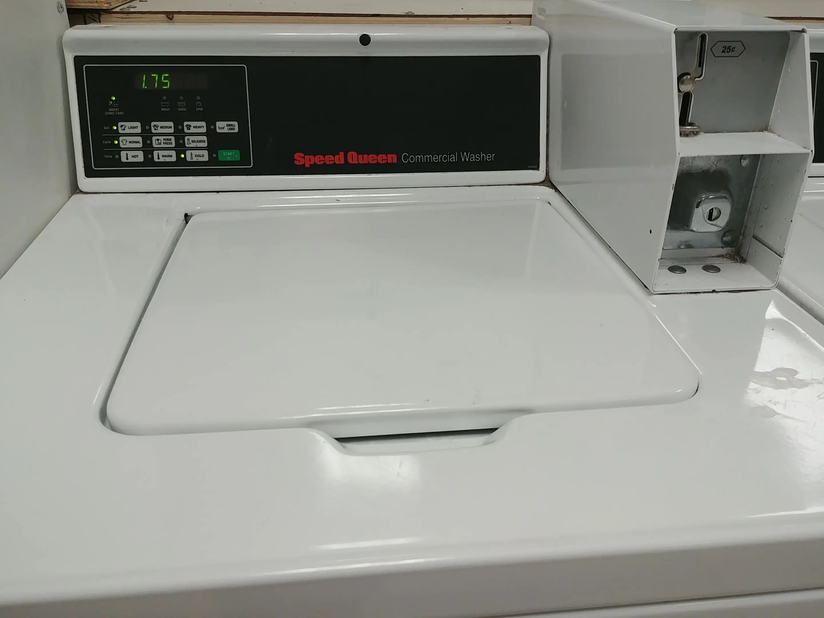 Coin Laundry - Image 5