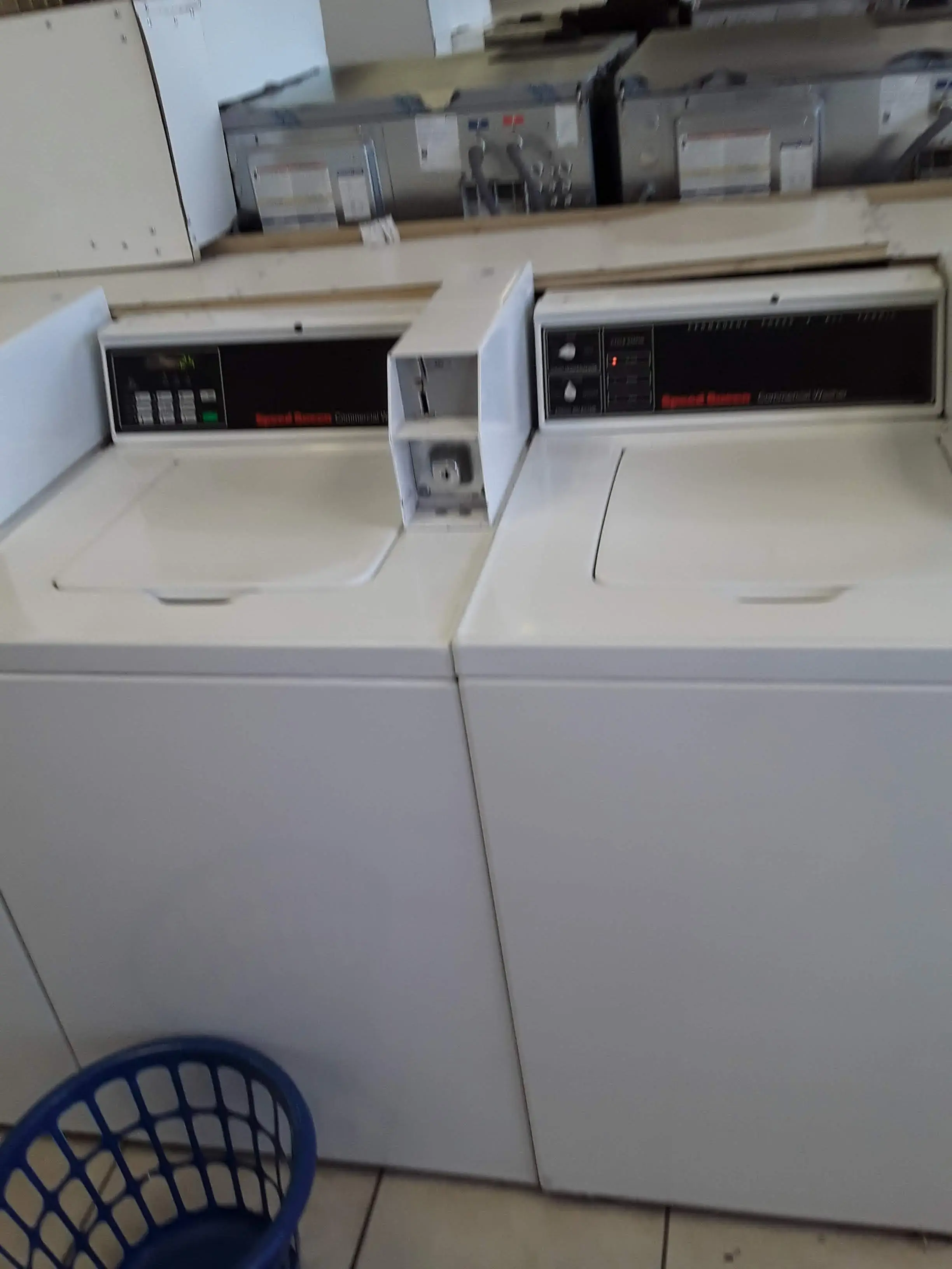 Coin Laundry - Image 18