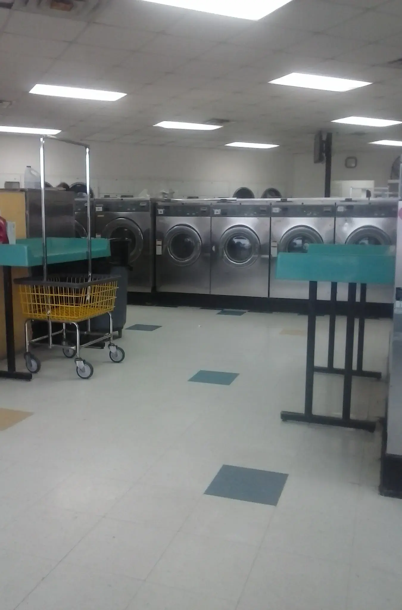 Coin Laundry thumbnail 3