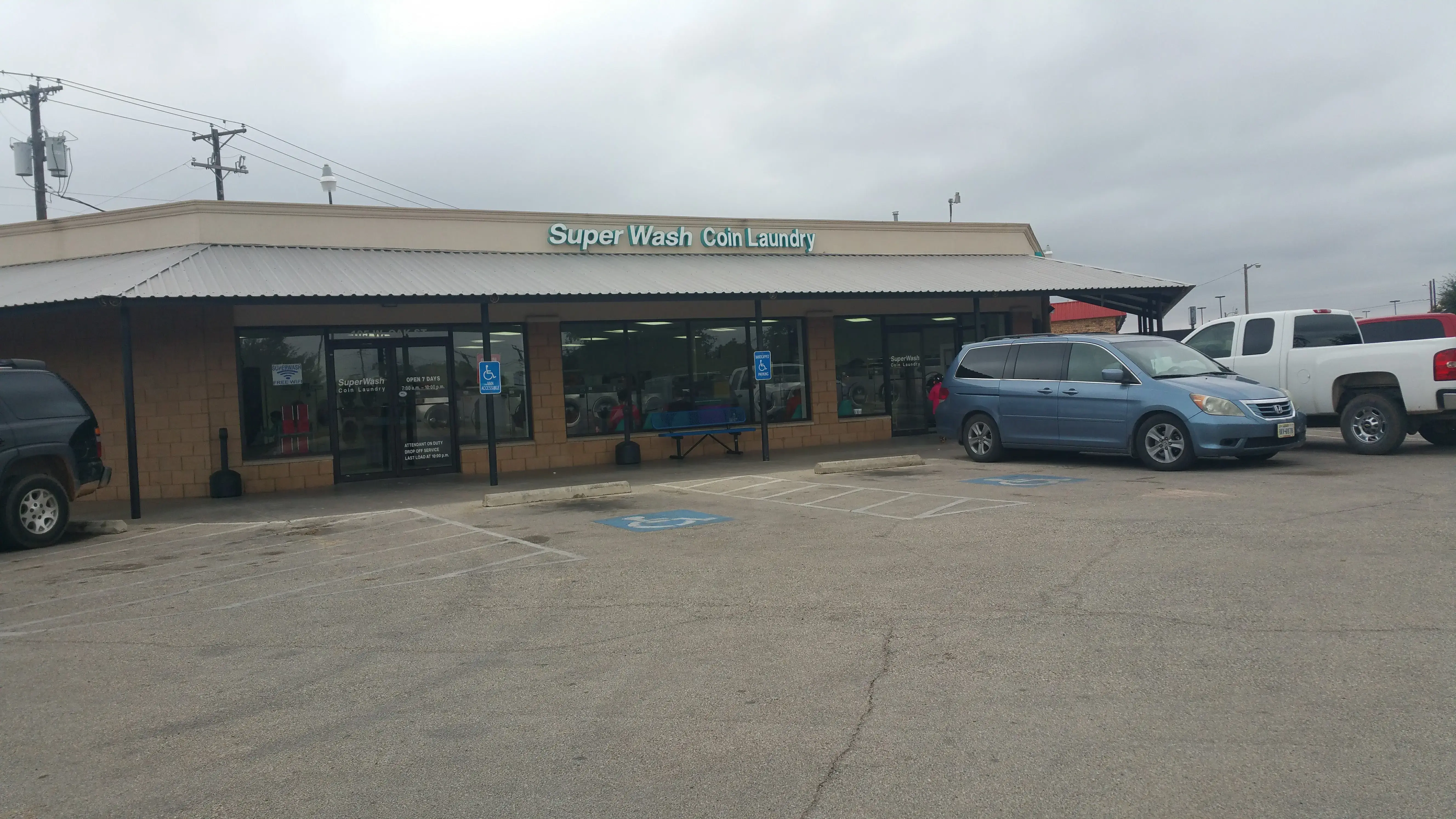 Coin Laundry - Image 9