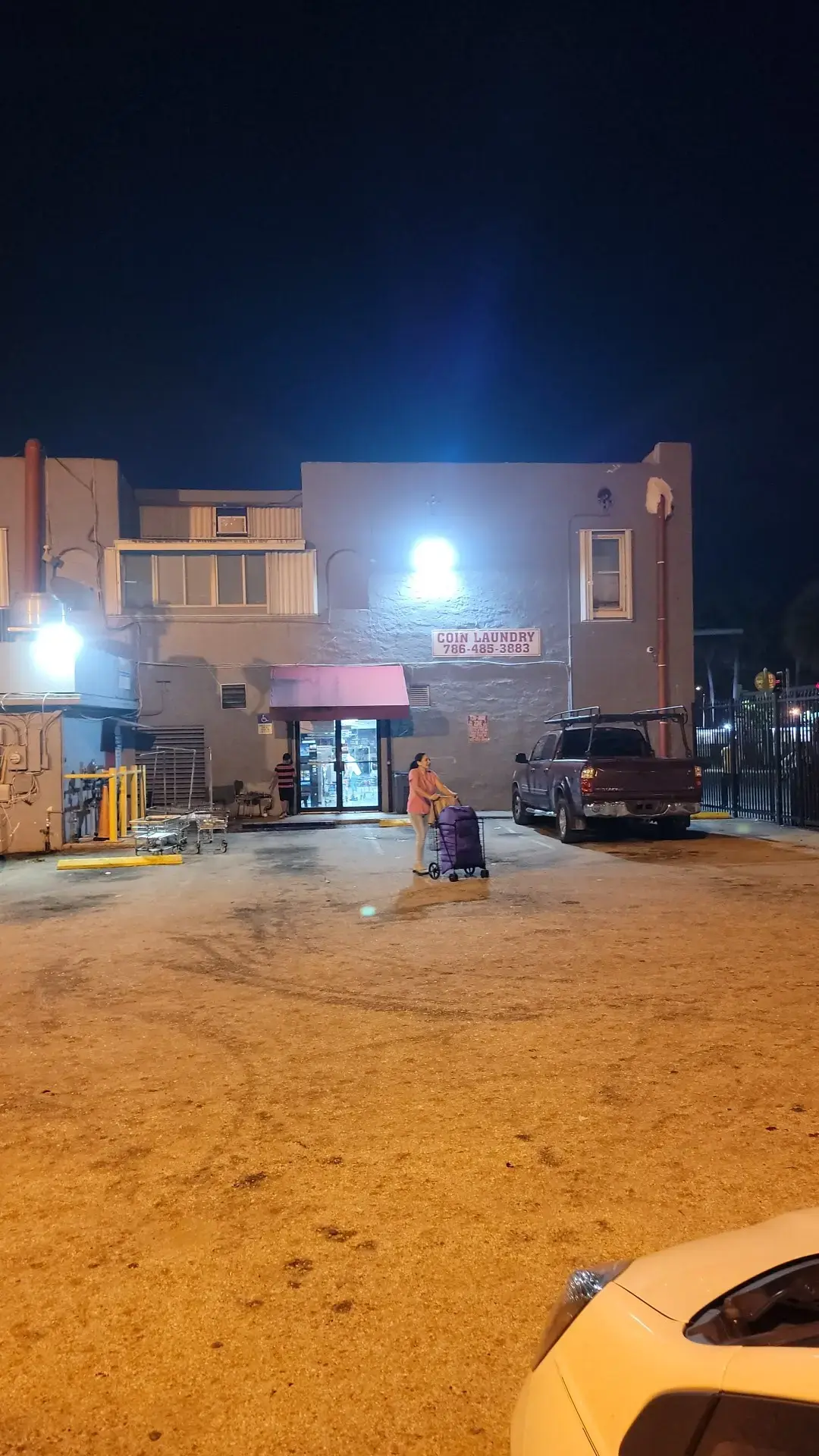 Coin Laundry of America thumbnail 18