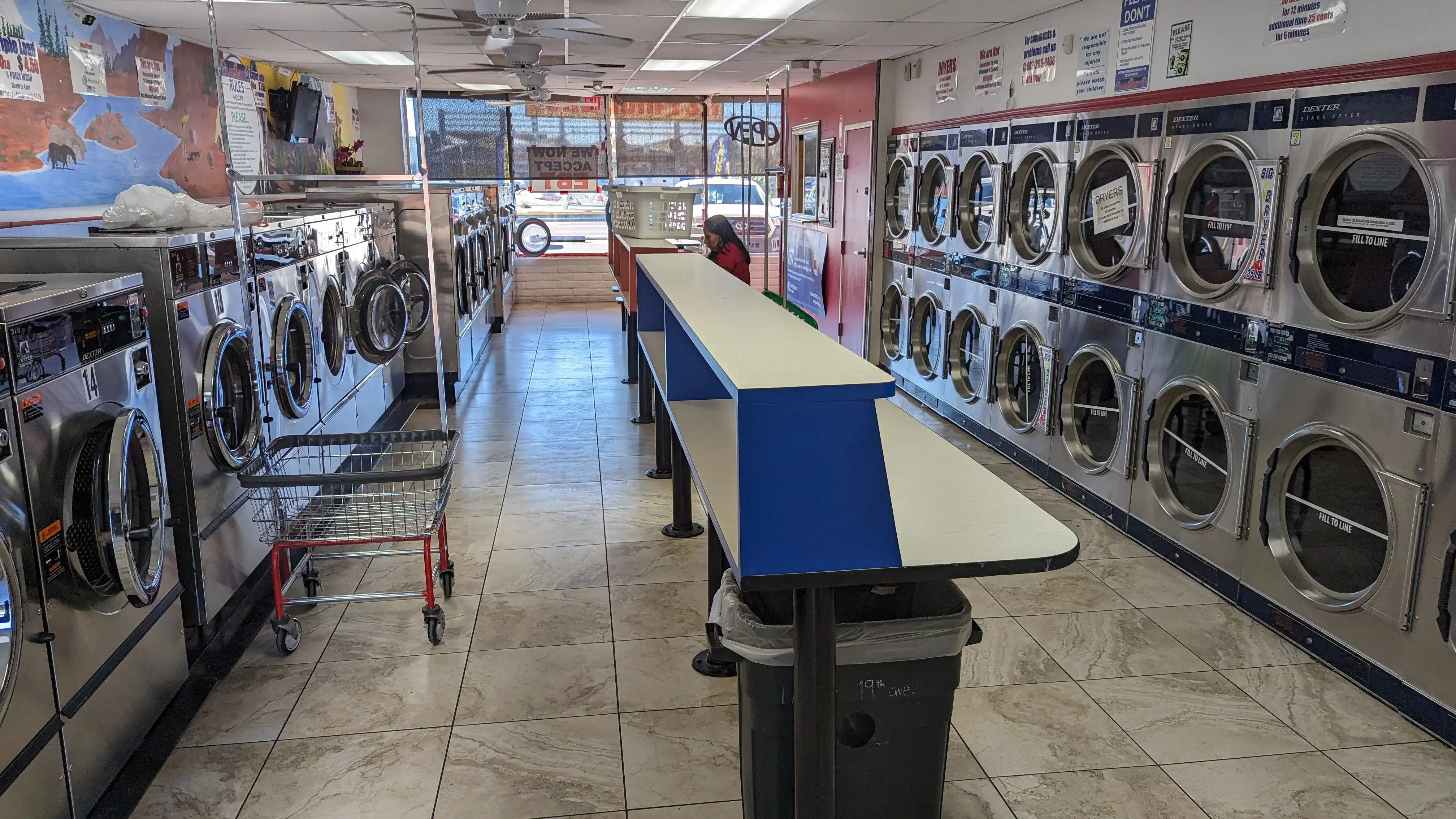 Coin laundry on 19th Ave thumbnail 7
