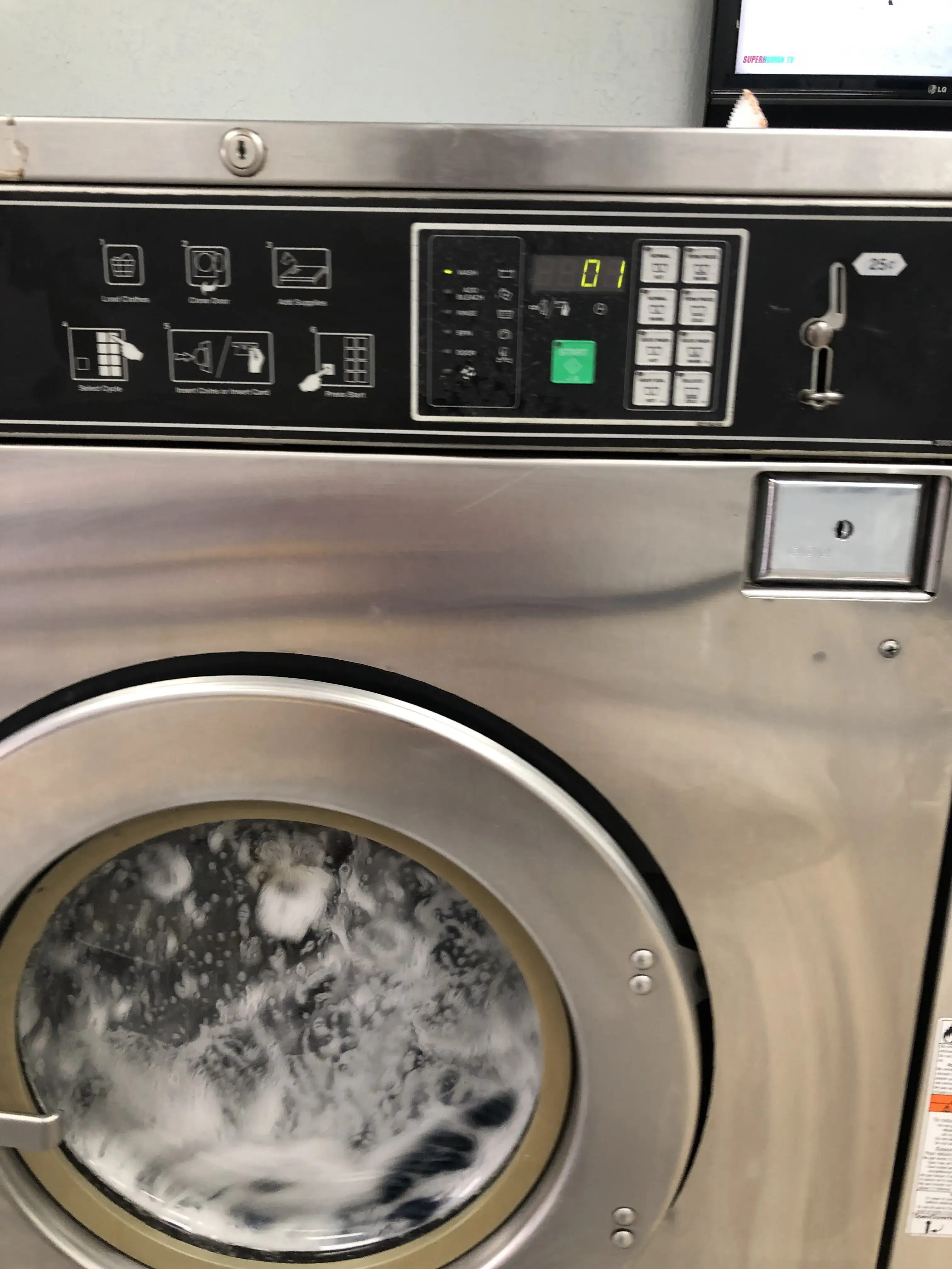 Coin Laundry on 27th - Image 15