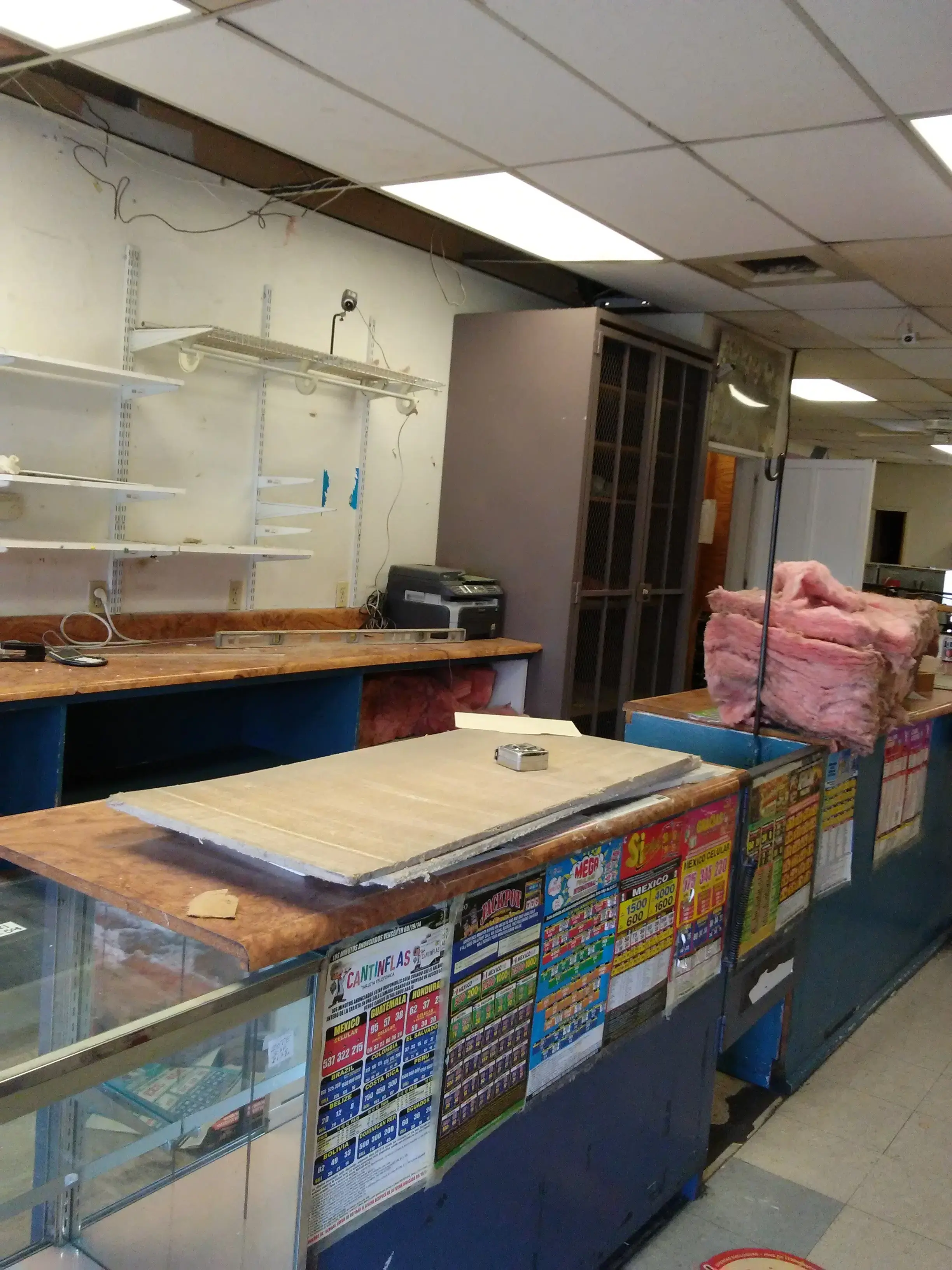 Coin Laundry on 27th - Image 11