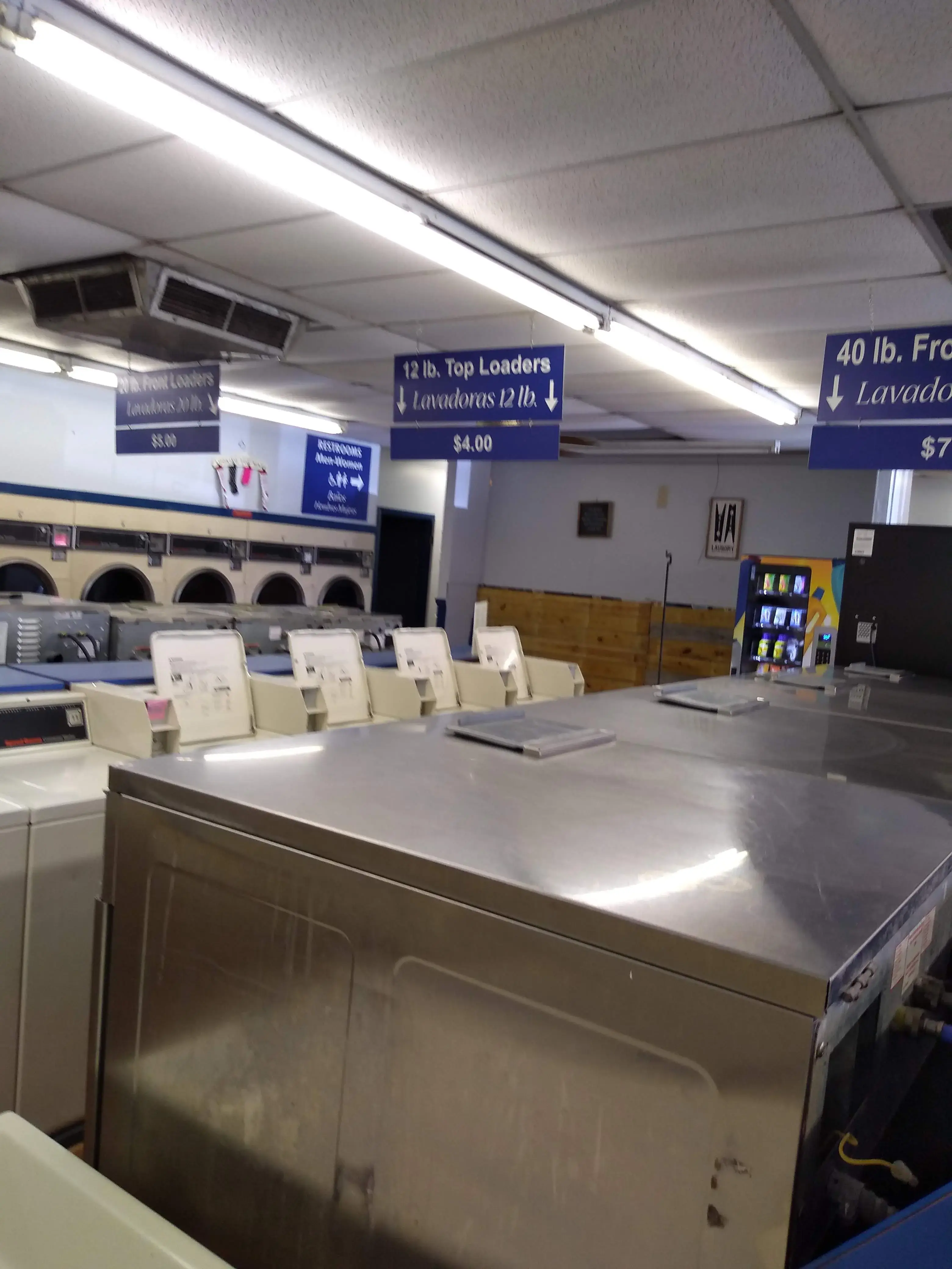 Coin Laundry - Image 17