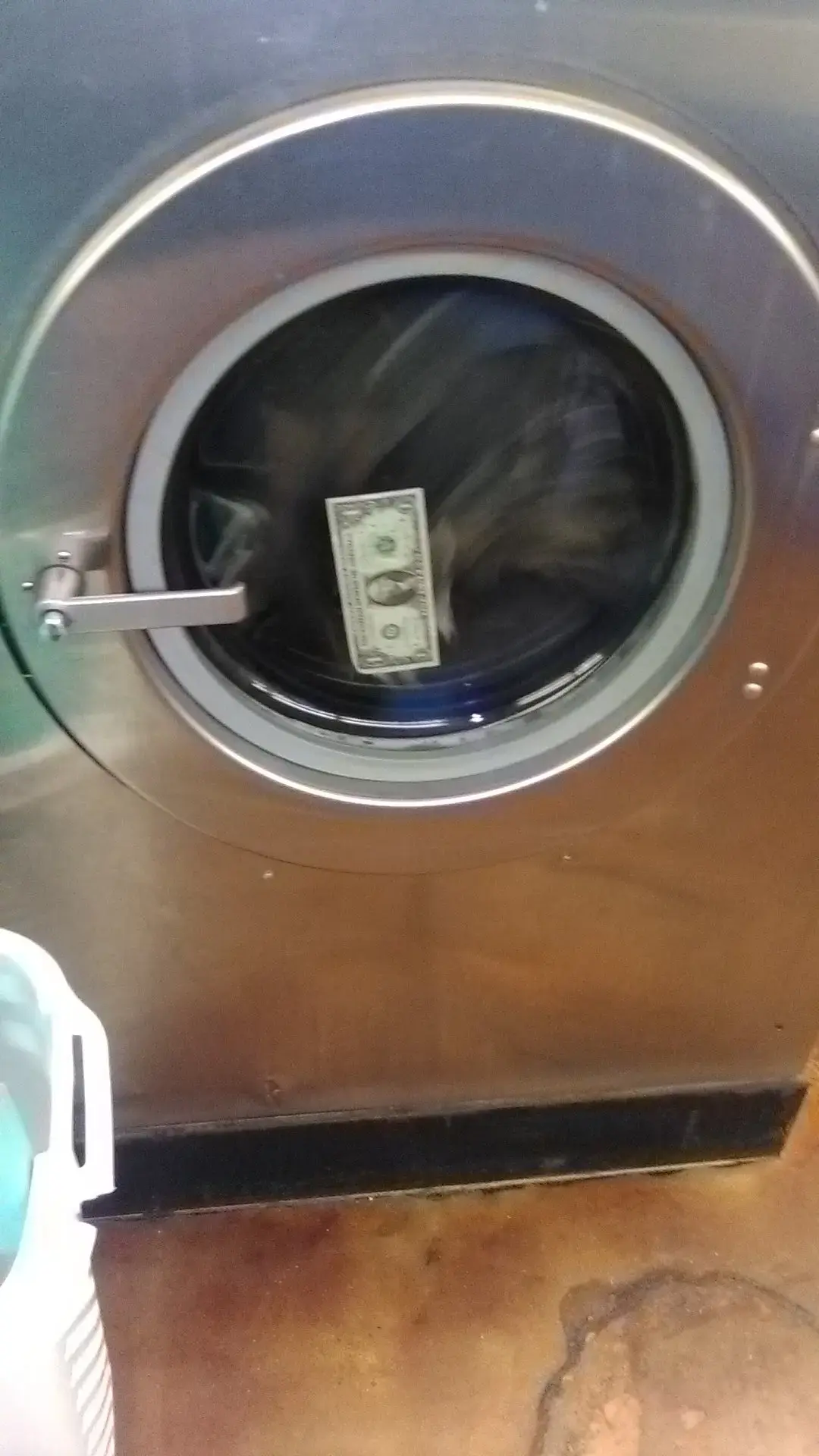 Coin Laundry - Image 18