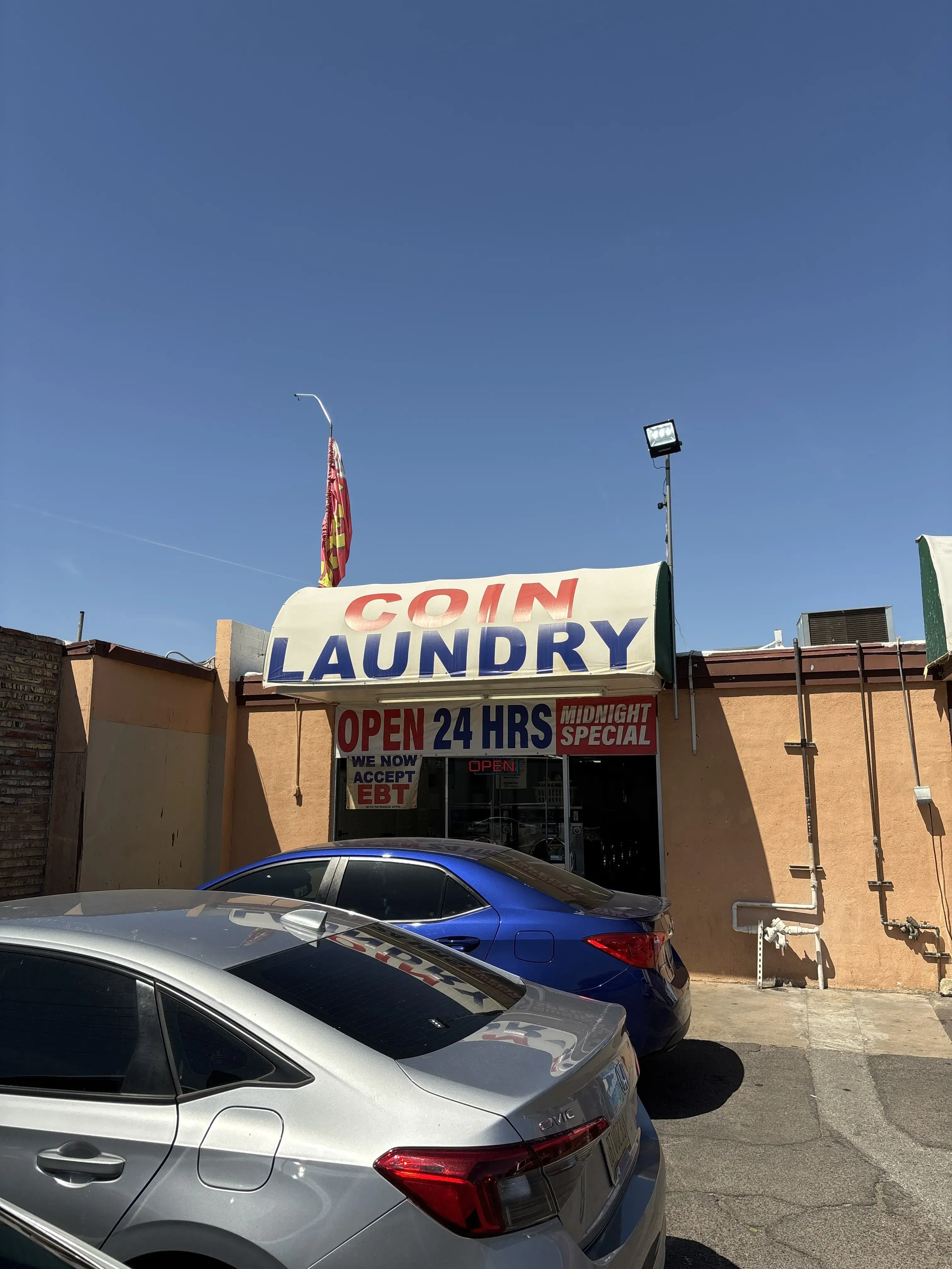 Coin Laundry thumbnail 3
