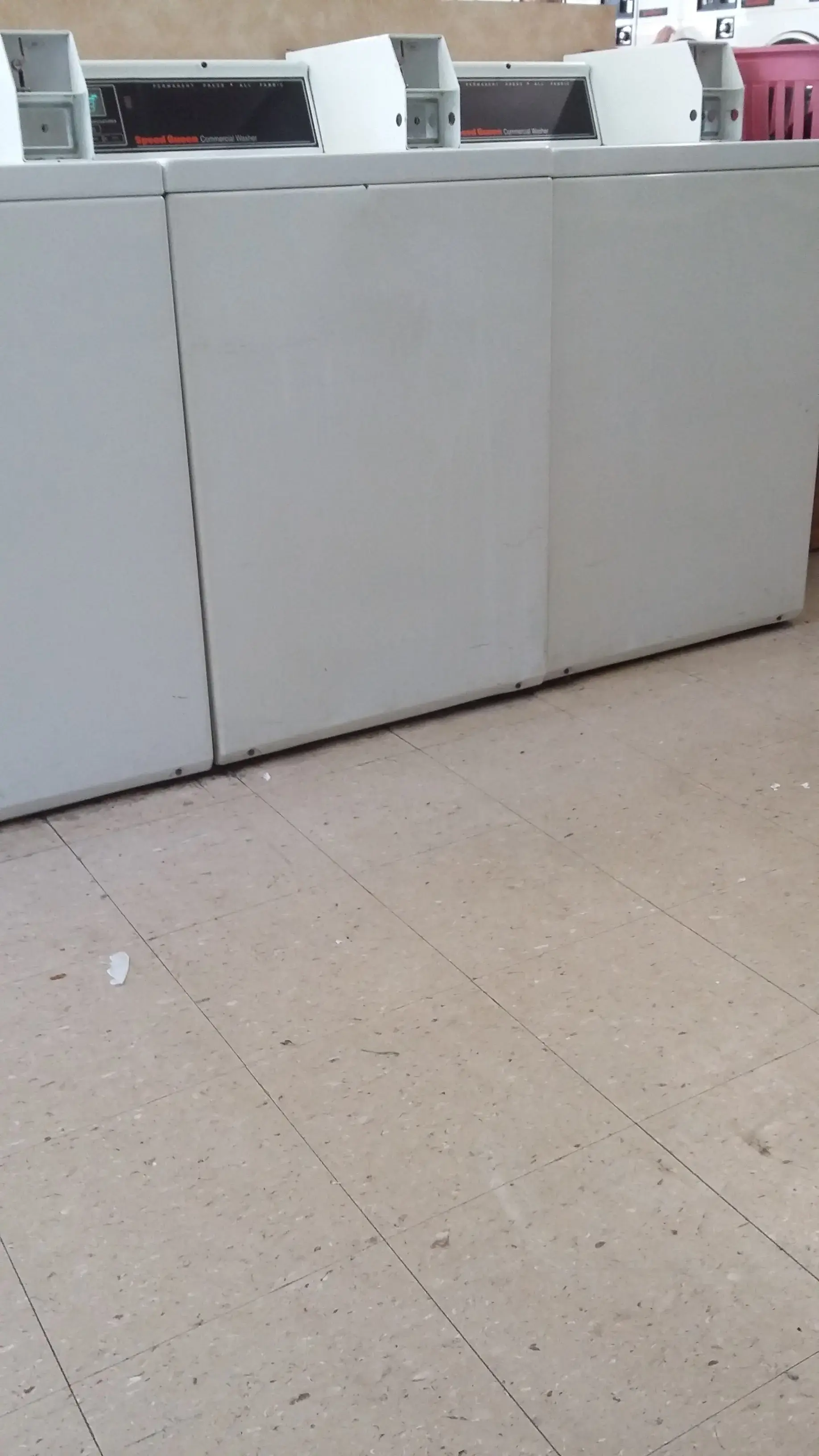 Coin laundry plaza thumbnail 1