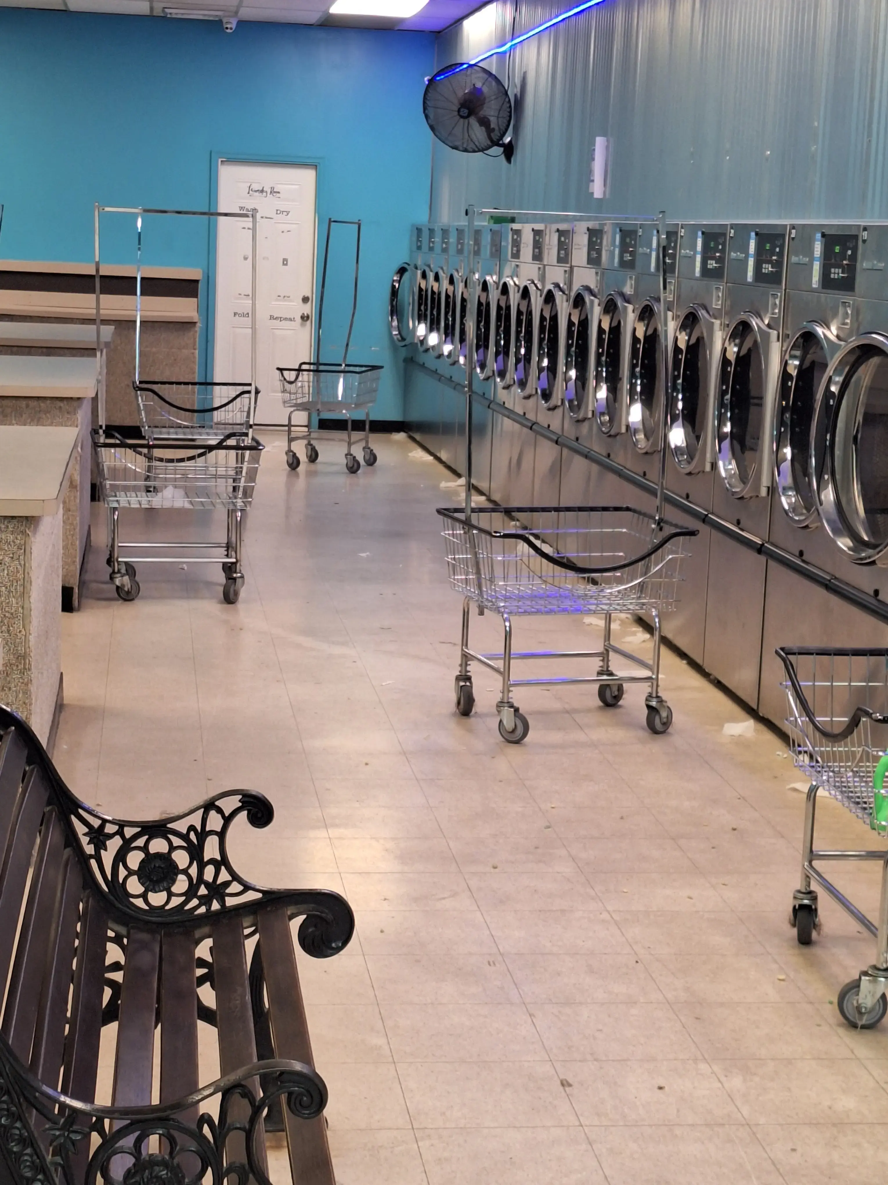 Coin Laundry thumbnail 5