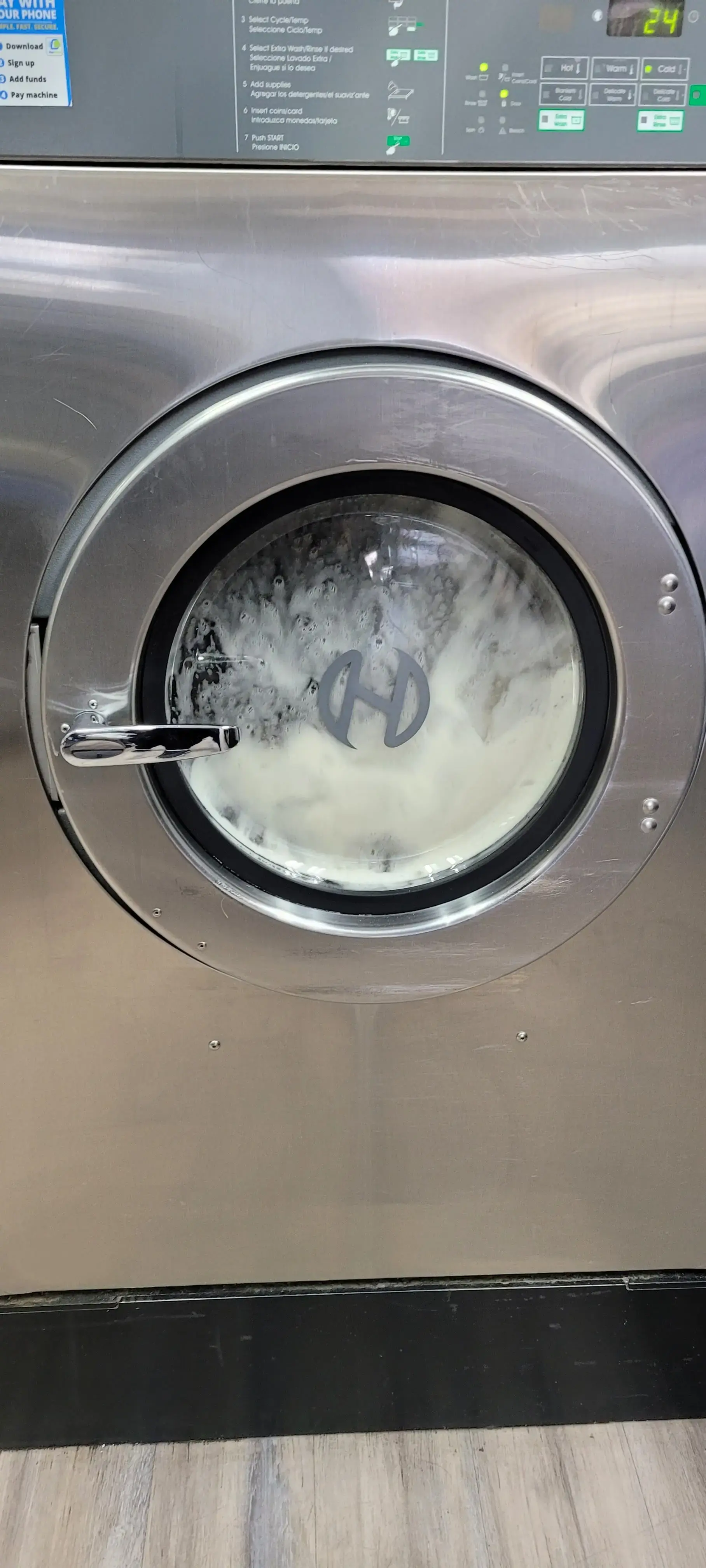 Coin Laundry - Image 7