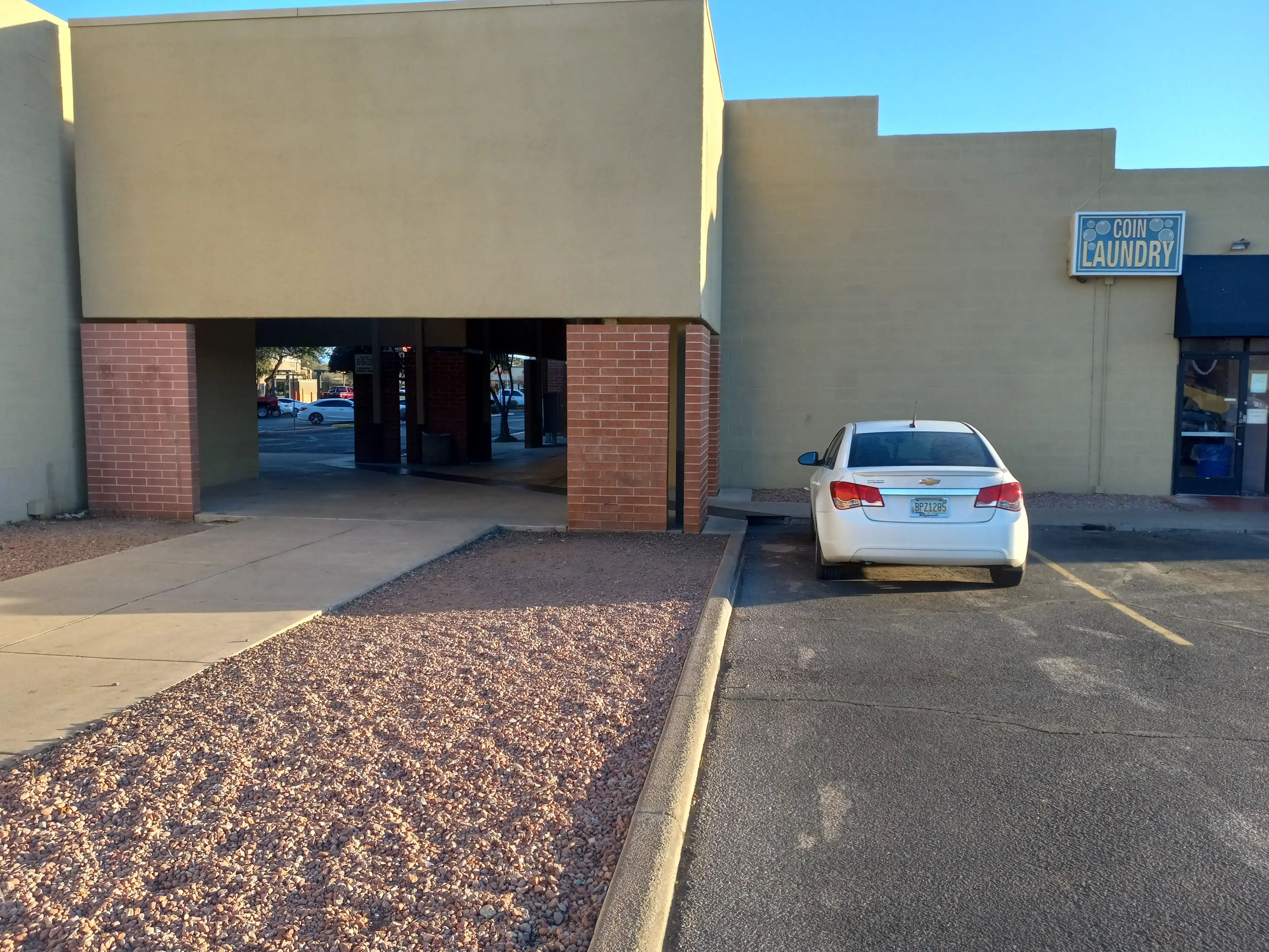 Coin Laundry - Image 45