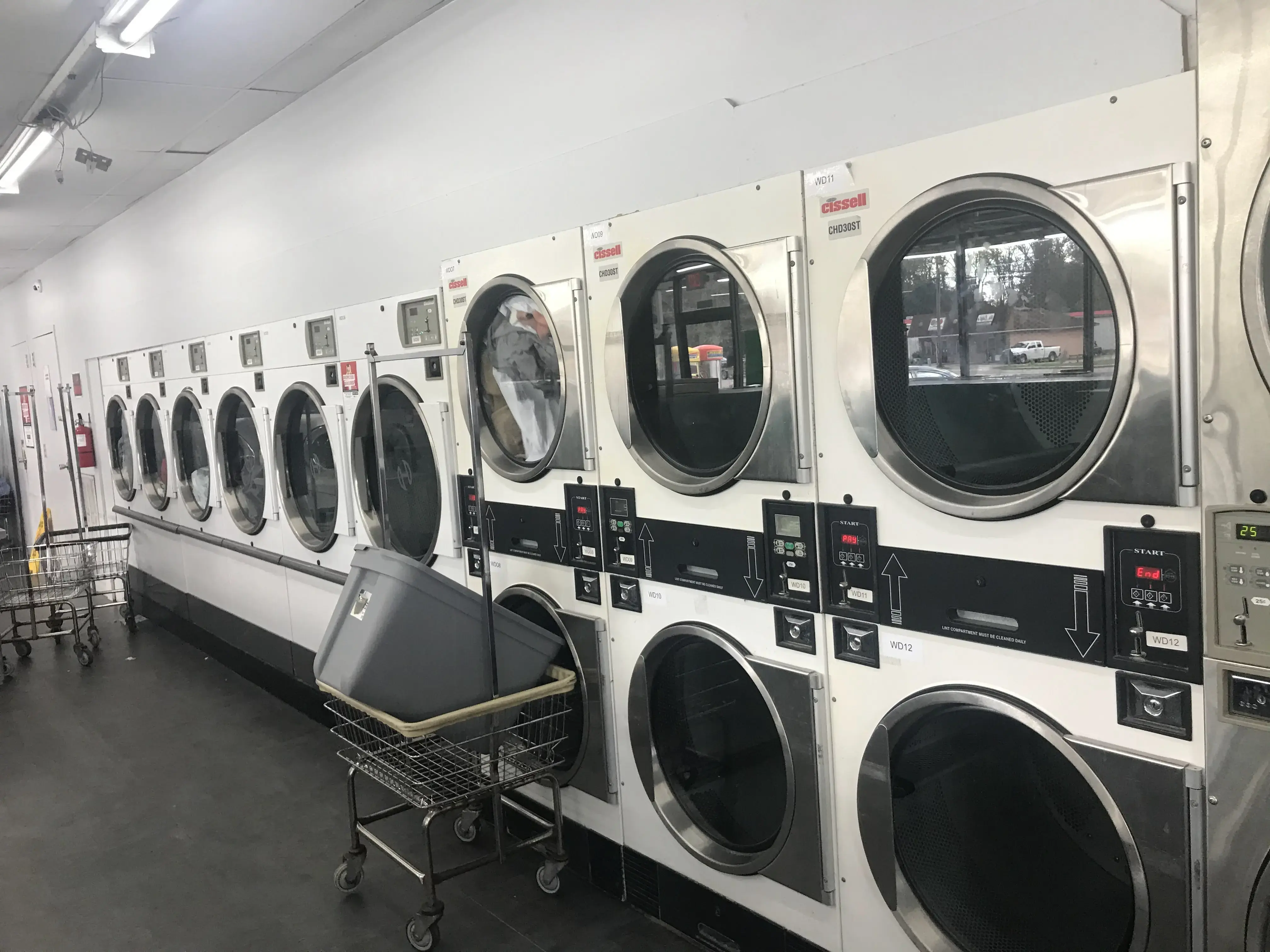 Coin Laundry thumbnail 3