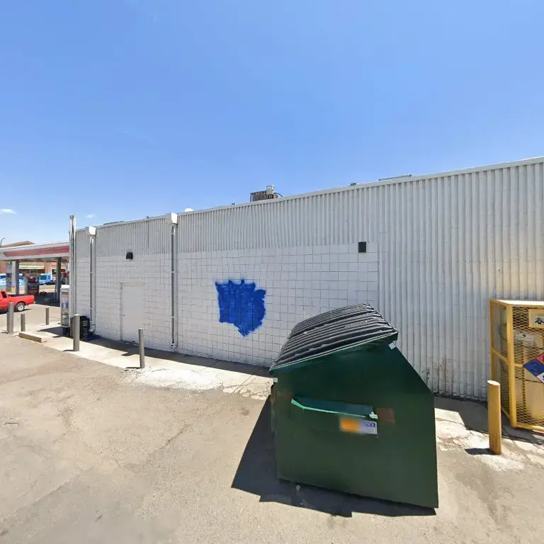 Coin Laundry & Wash and Fold Services - Image 7