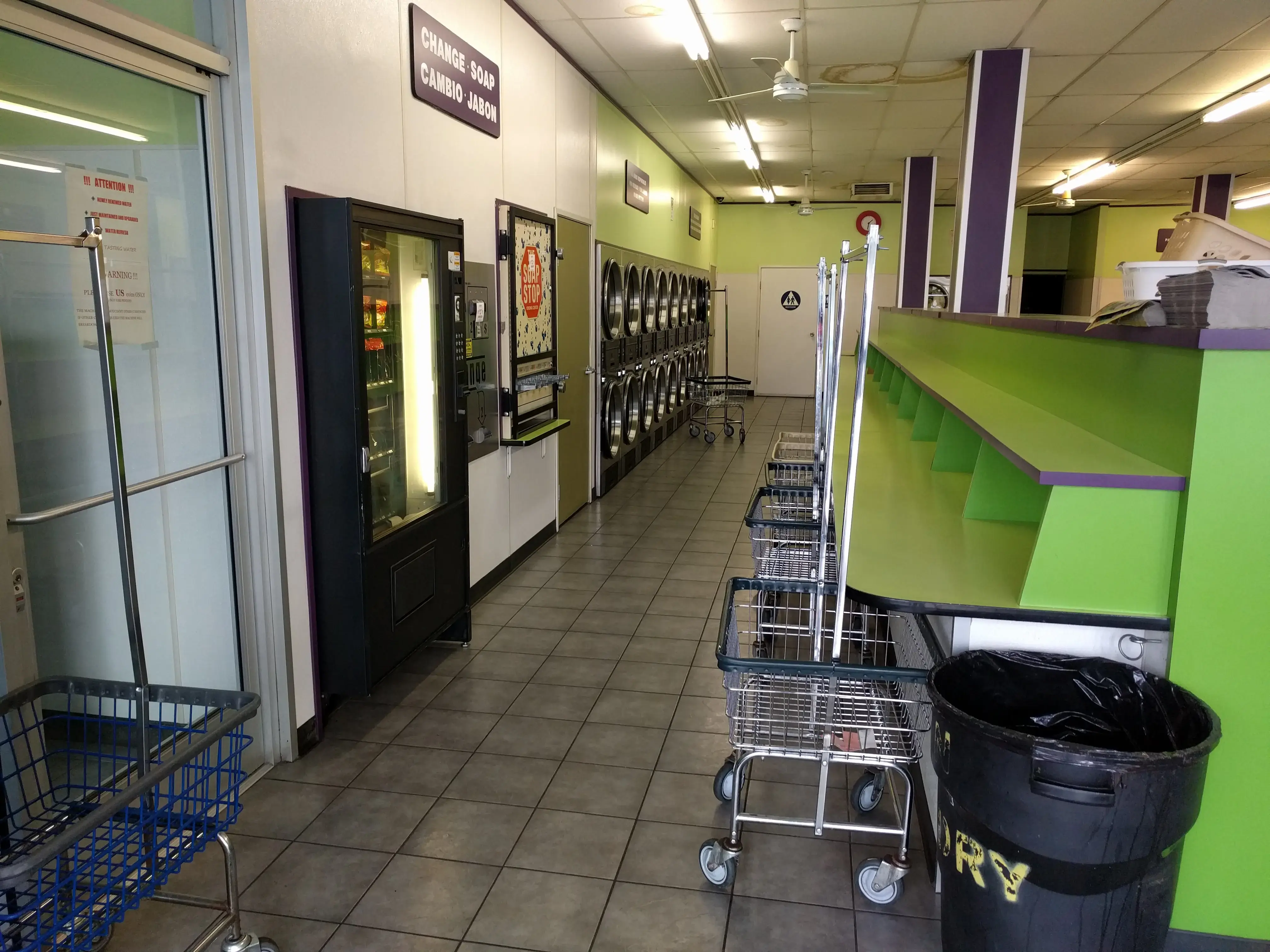 Coin Laundry thumbnail 4