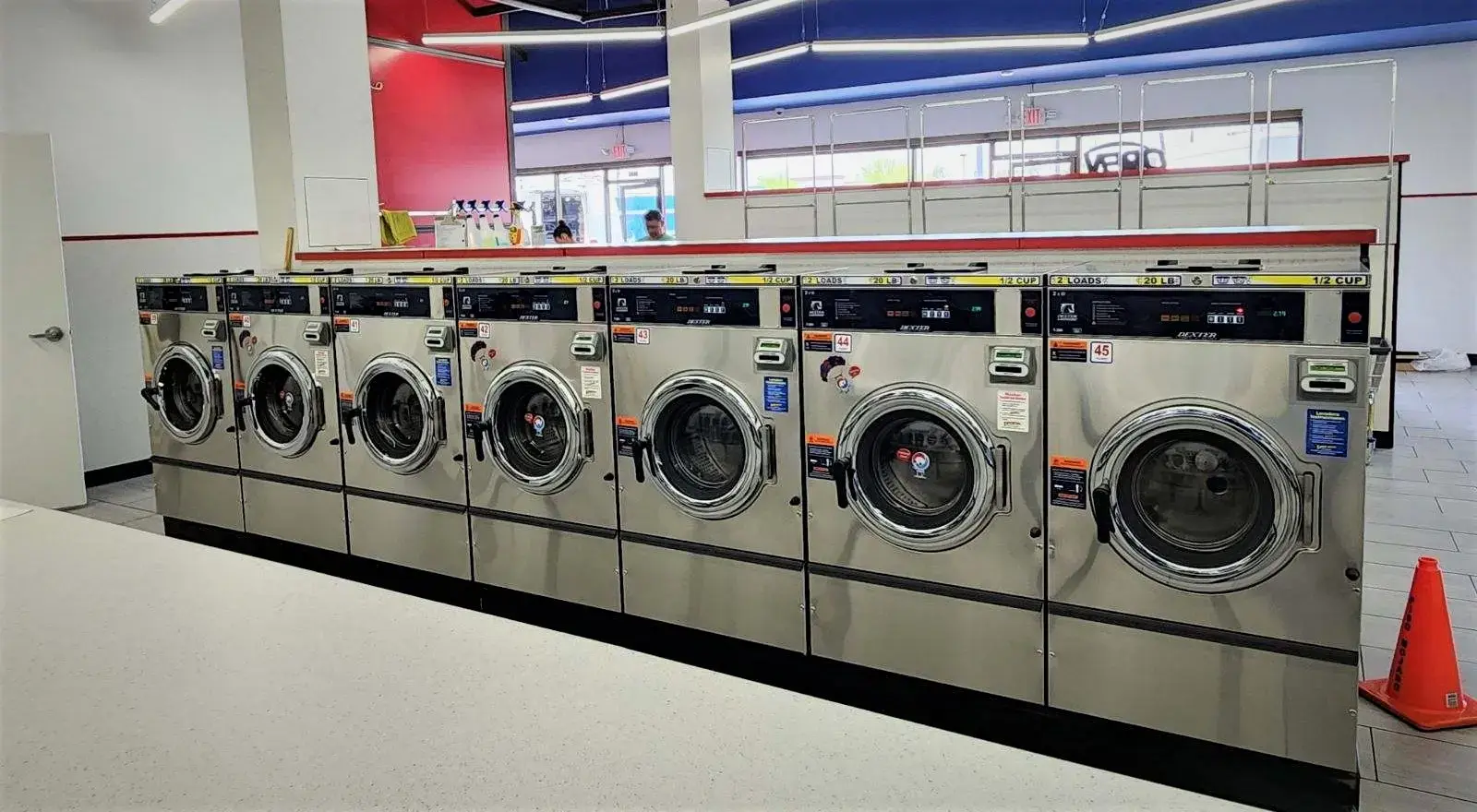 COIN Less LAUNDRY - Image 2