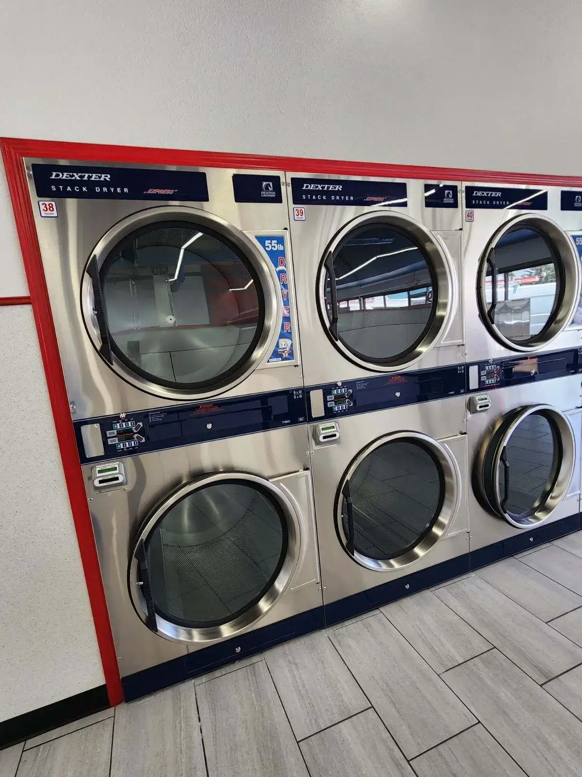 COIN Less LAUNDRY thumbnail 12